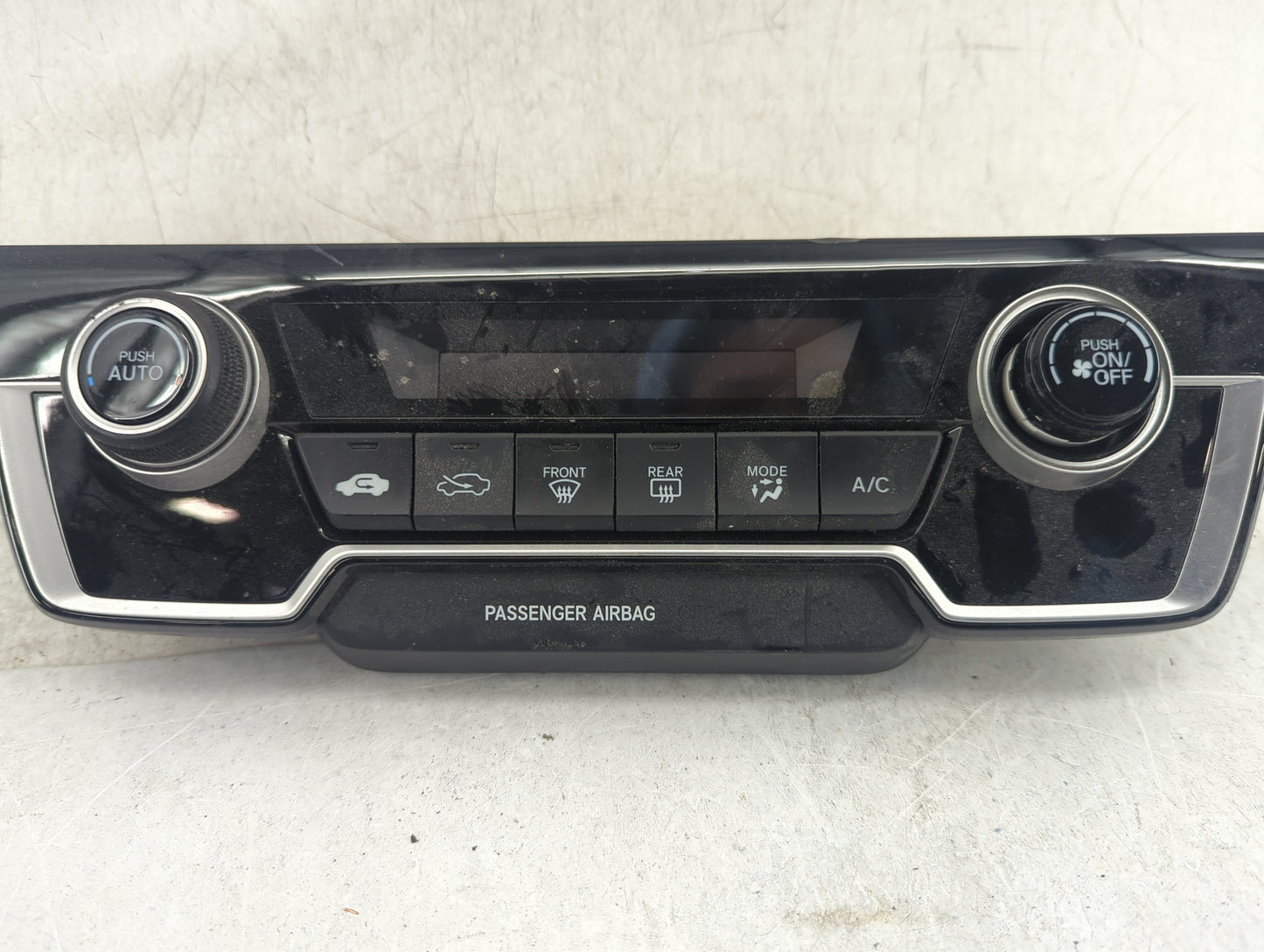 2020-2022 Honda Cr-V Climate Control Module Temperature AC/Heater Replacement P/N:79620TLAA110M1 79620TLAA110M1 Fits OEM Use