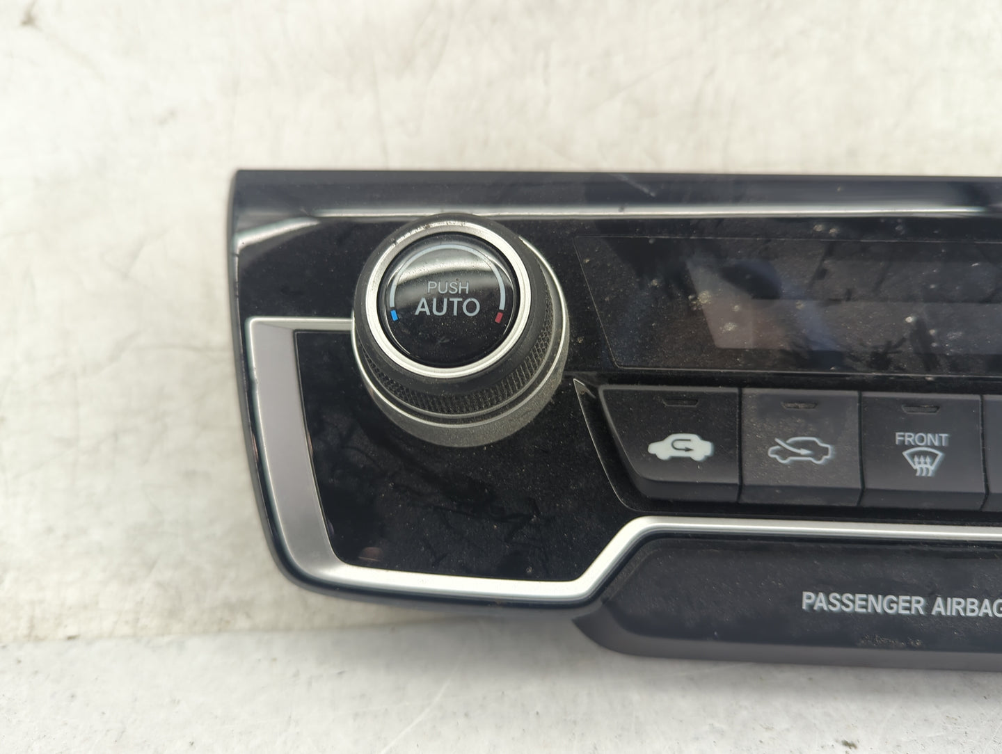 2020-2022 Honda Cr-V Climate Control Module Temperature AC/Heater Replacement P/N:79620TLAA110M1 79620TLAA110M1 Fits OEM Use