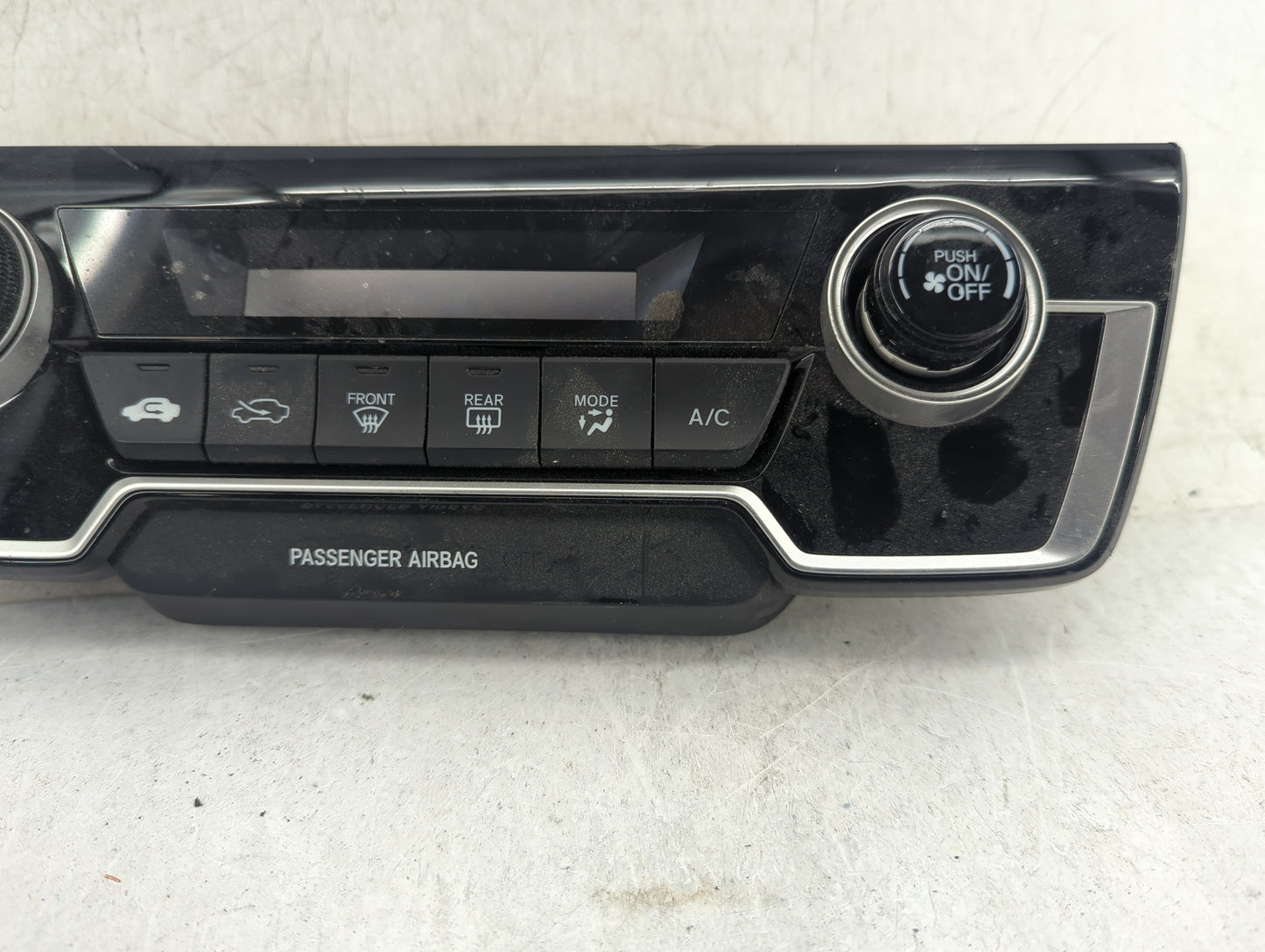 2020-2022 Honda Cr-V Climate Control Module Temperature AC/Heater Replacement P/N:79620TLAA110M1 79620TLAA110M1 Fits OEM Use