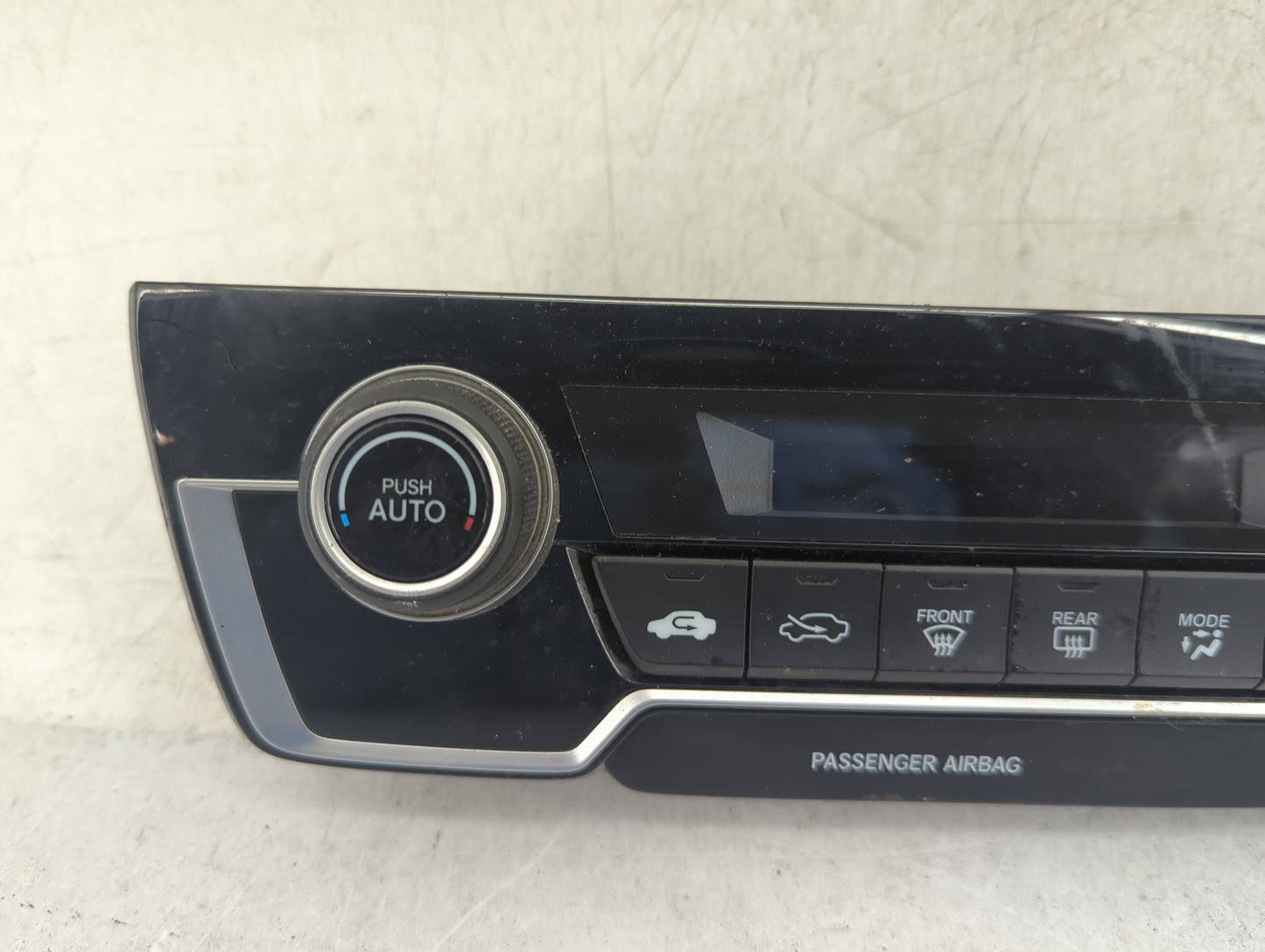2020-2022 Honda Cr-V Climate Control Module Temperature AC/Heater Replacement P/N:79620TLAA110M1 79620TLAA110M1 Fits OEM Use