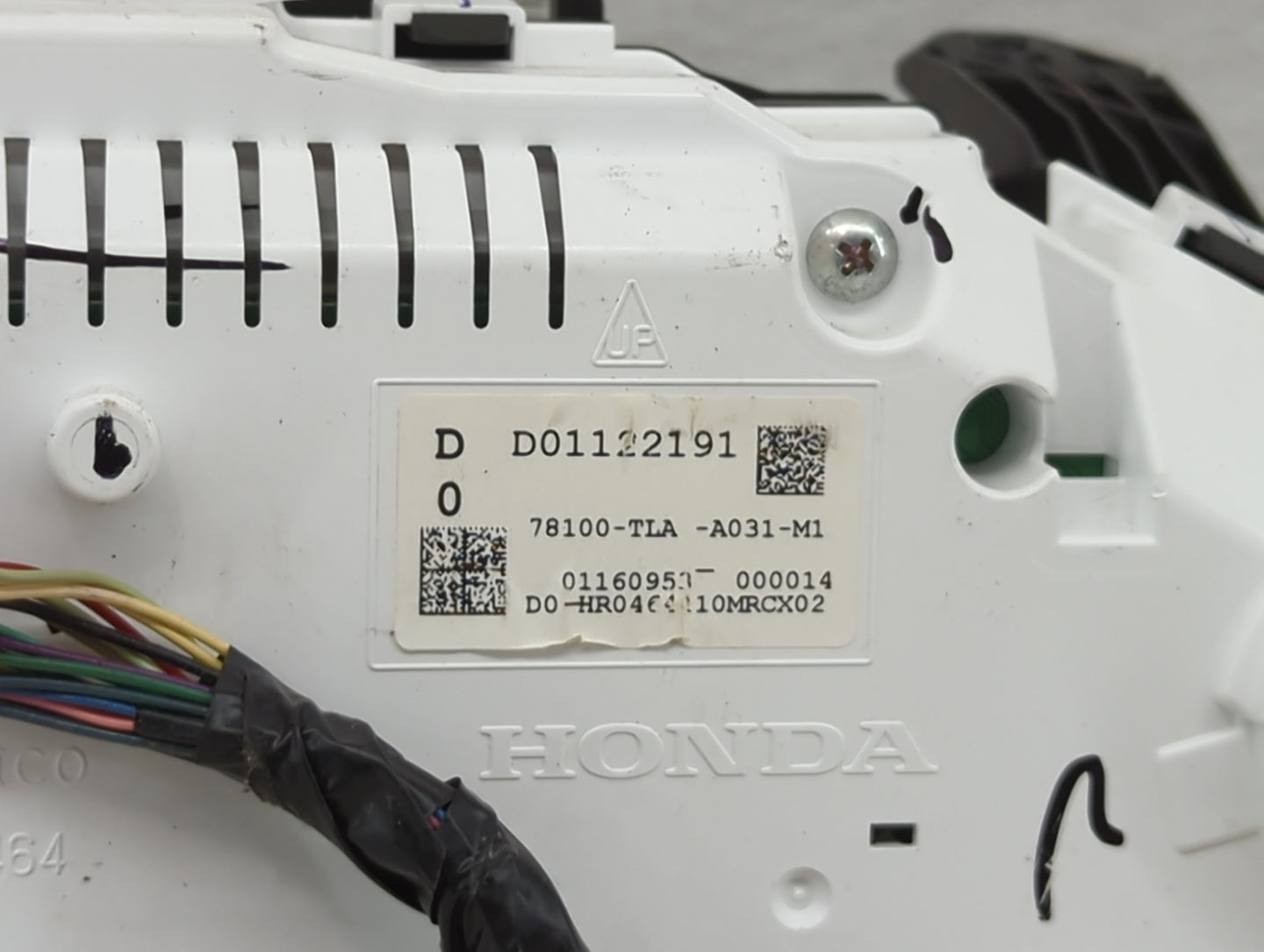 2020-2022 Honda Cr-V Instrument Cluster Speedometer Gauges P/N:78100-TLA-A031-M1 Miles:68K Fits Fits 2020 2021 2022 OEM Used