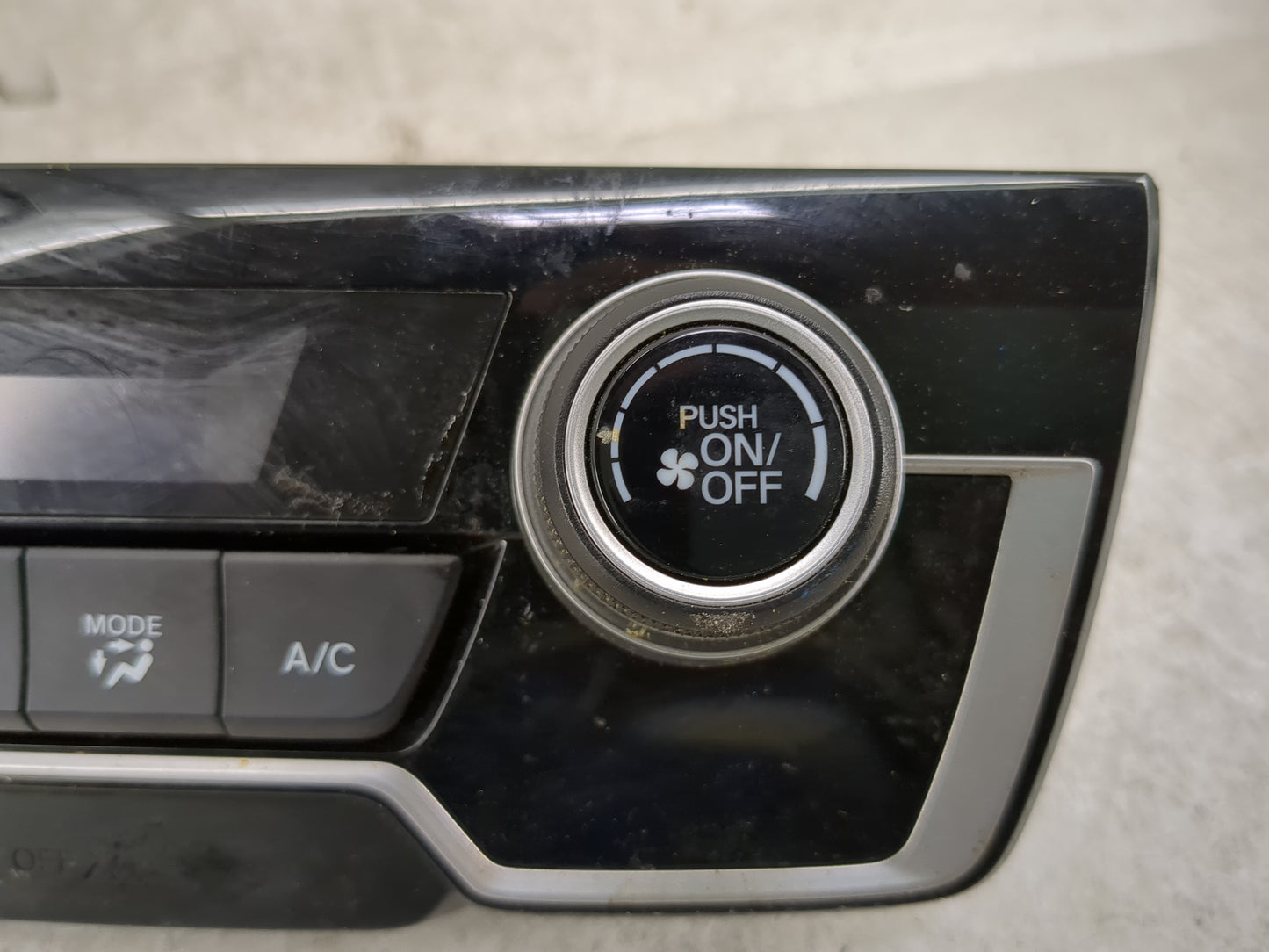 2020 Honda Cr-V Climate Control Module Temperature AC/Heater Replacement P/N:79620TLAA110M1 19520152304 Fits OEM Used Auto P