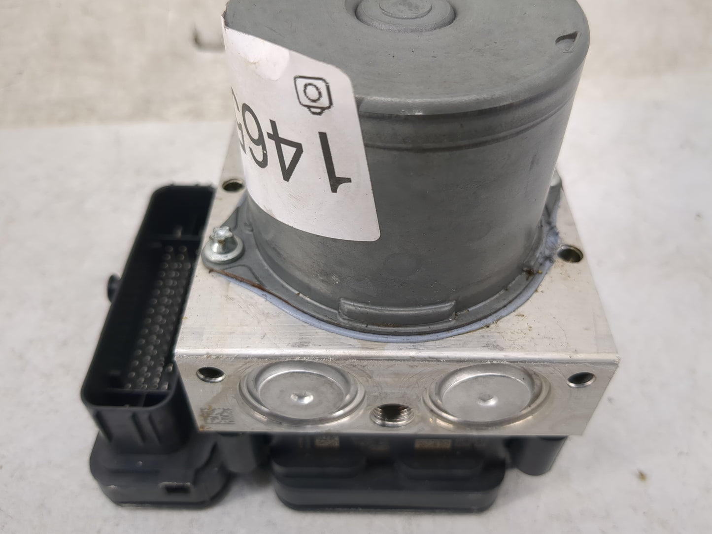 2020-2022 Honda Cr-V ABS Pump Control Module Replacement P/N:57110-TLB-A830-M1 Fits Fits 2020 2021 2022 OEM Used Auto Parts 