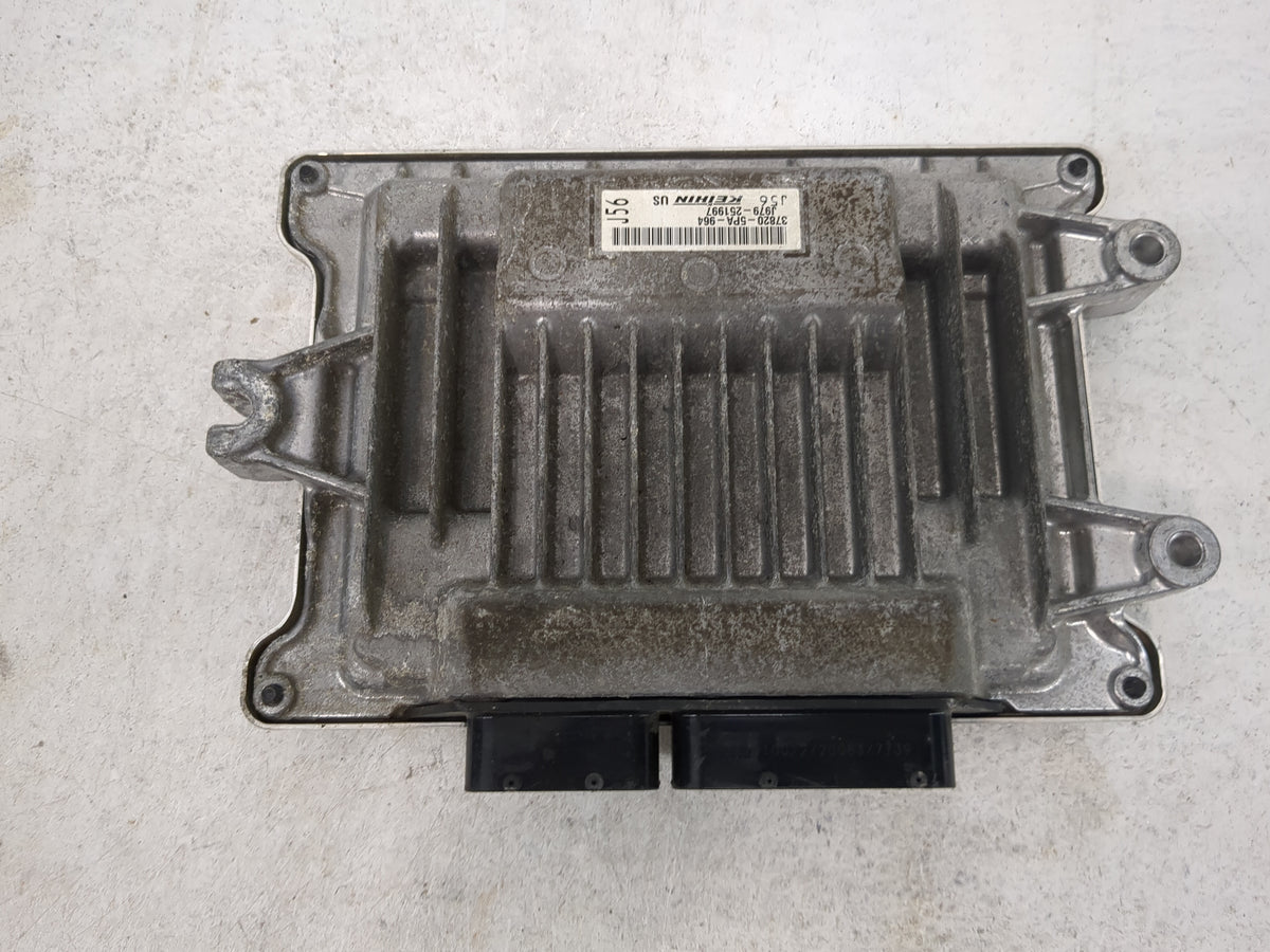 2020 Honda Cr-V PCM Engine Control Computer ECU ECM PCU OEM P/N:37820-5PA-964 J979-251997 Fits OEM Used Auto Parts - Oemused