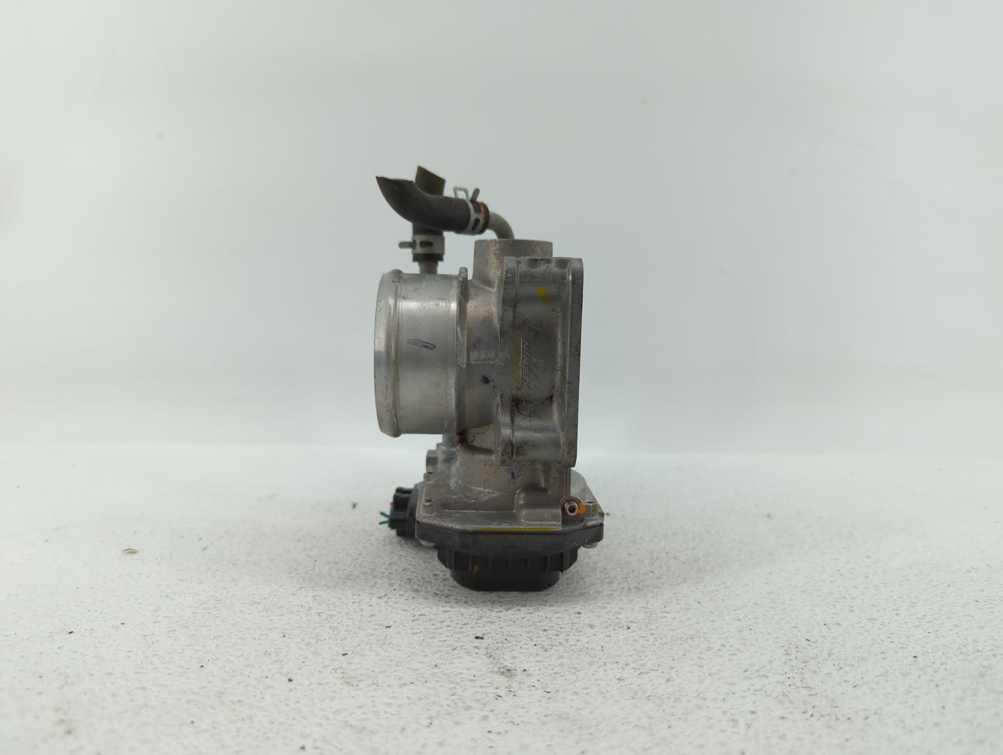 2017-2018 Honda Cr-V Throttle Body P/N:GMG9A Fits Fits 2016 2017 2018 2019 OEM Used Auto Parts - Oemusedautoparts1.com
