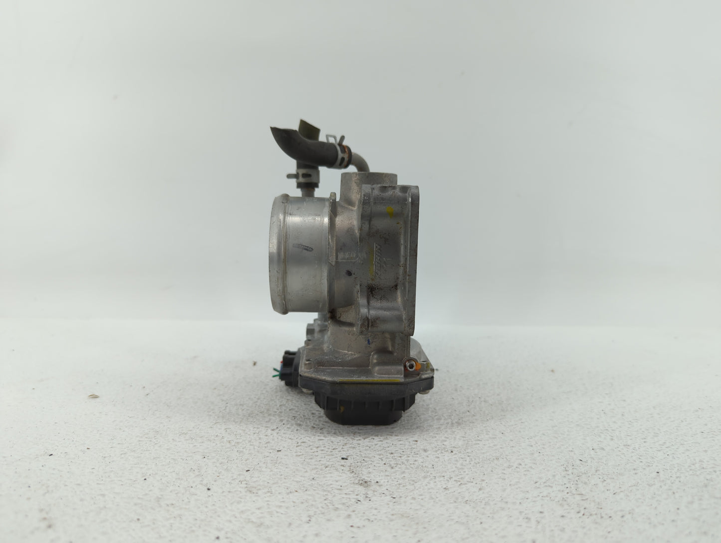 2017-2018 Honda Cr-V Throttle Body P/N:GMG9A Fits Fits 2016 2017 2018 2019 OEM Used Auto Parts - Oemusedautoparts1.com