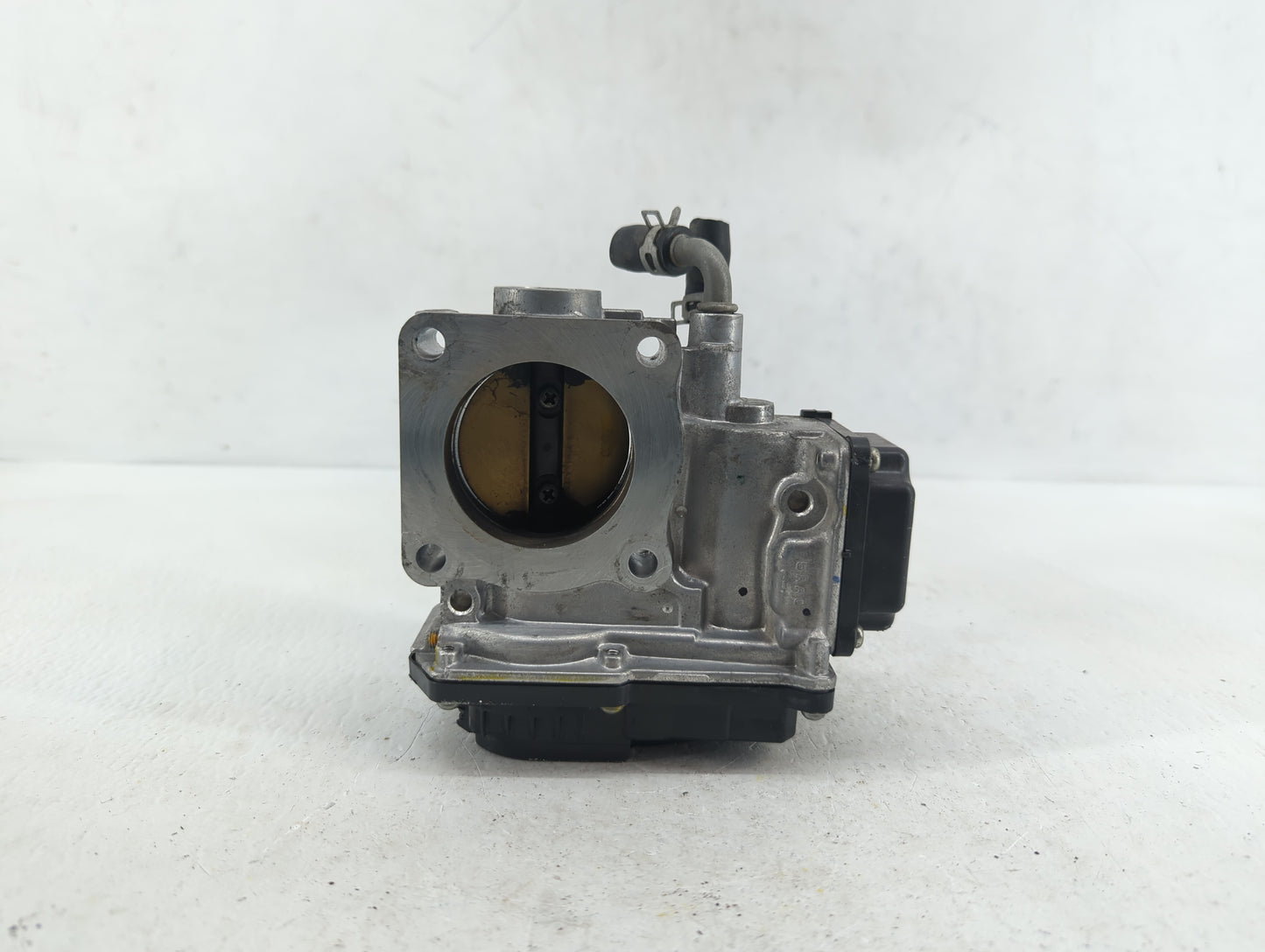 2017-2018 Honda Cr-V Throttle Body P/N:GMG9A Fits Fits 2016 2017 2018 2019 OEM Used Auto Parts - Oemusedautoparts1.com