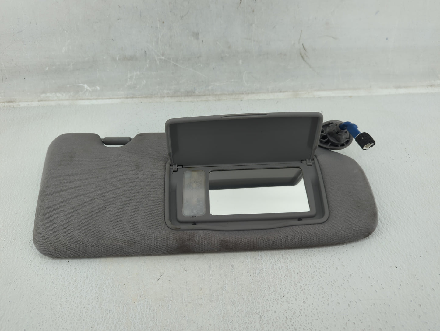 2020-2022 Honda Cr-V Sun Visor Shade Replacement Passenger Right Mirror Fits Fits 2020 2021 2022 OEM Used Auto Parts - Oemus