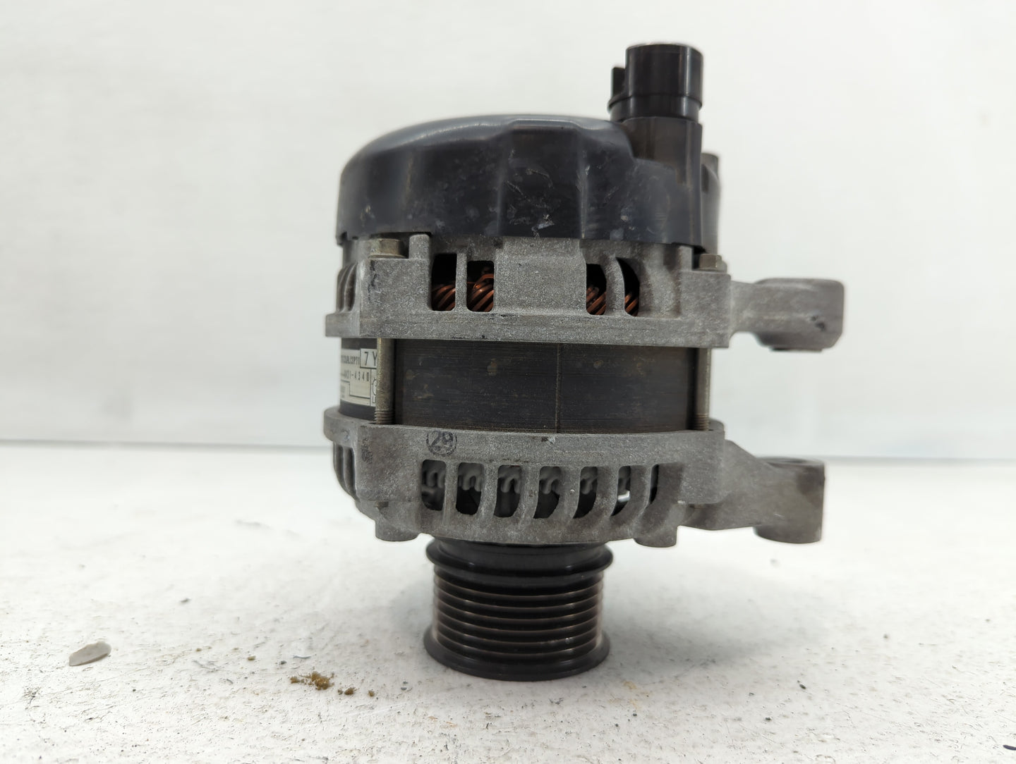 2020-2022 Honda Cr-V Alternator Replacement Generator Charging Assembly Engine OEM P/N:104211-4340 Fits OEM Used Auto Parts 