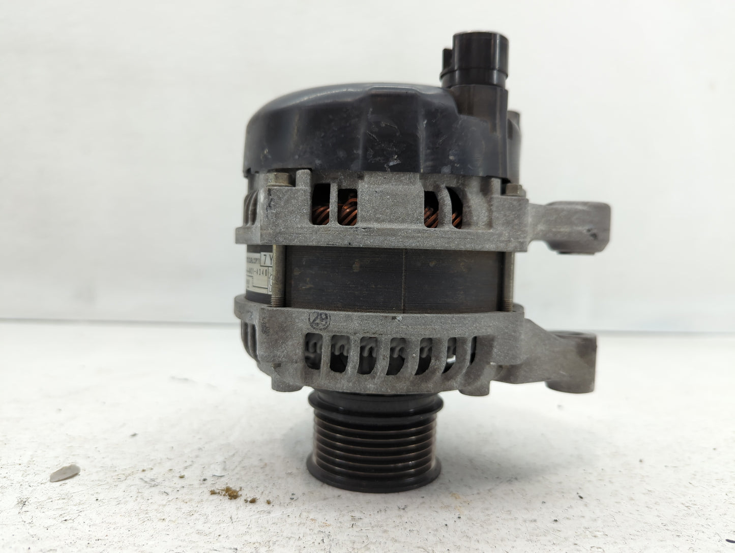 2020-2022 Honda Cr-V Alternator Replacement Generator Charging Assembly Engine OEM P/N:104211-4340 Fits OEM Used Auto Parts 