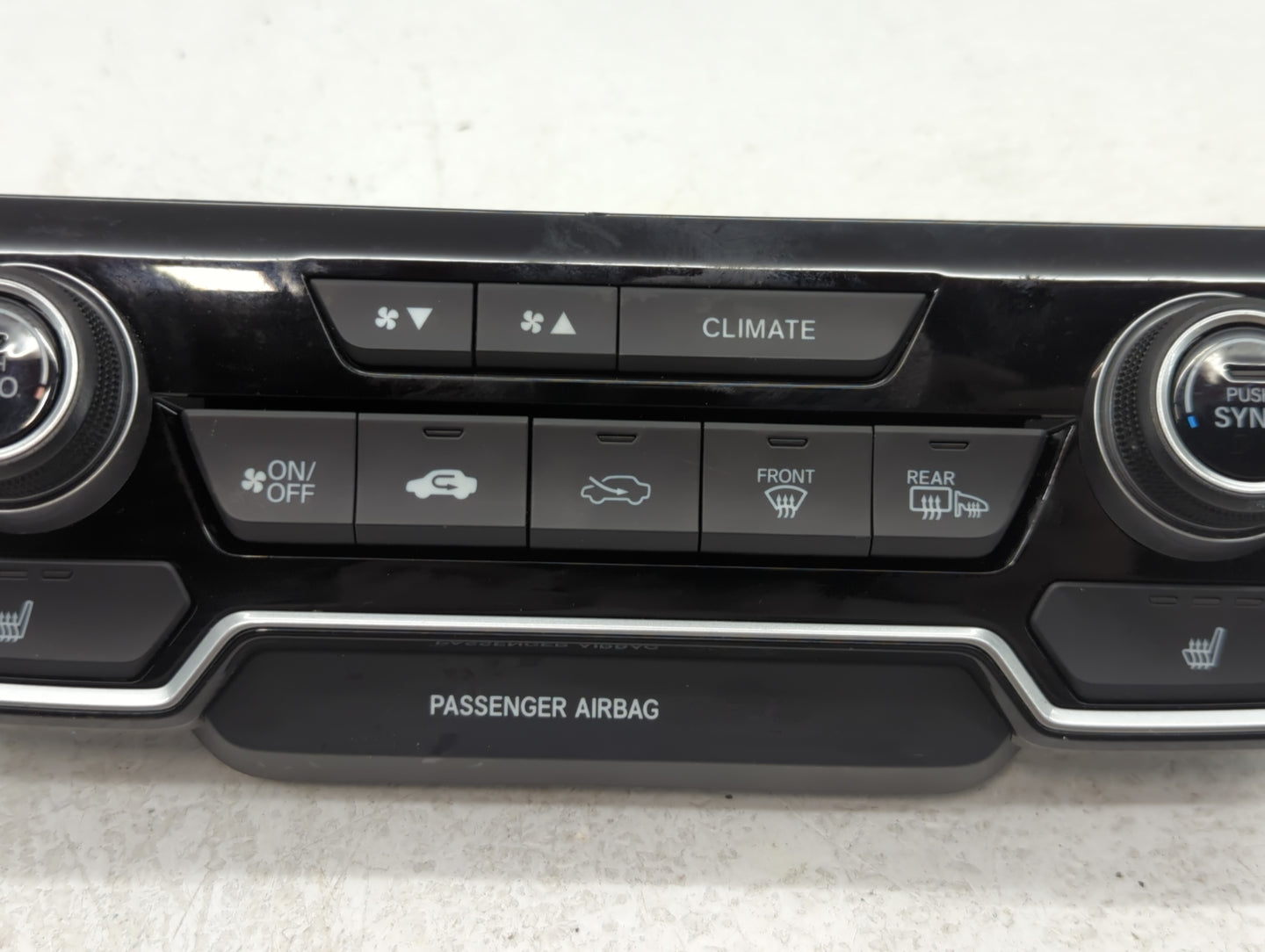 2020-2022 Honda Cr-V Climate Control Module Temperature AC/Heater Replacement P/N:79620TLLSS510C1 27520075109 Fits OEM Used 