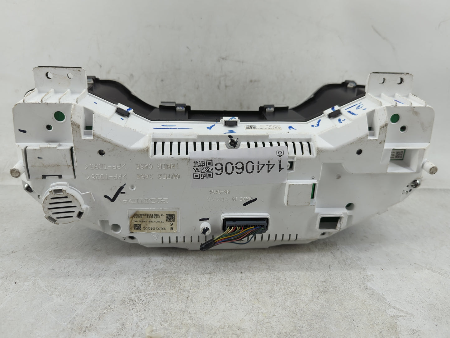 2020 Honda Crv Instrument Cluster Speedometer Gauges P/N:HR0464905 78100-TLA-A431-M1 Fits Fits 2021 2022 OEM Used Auto Parts