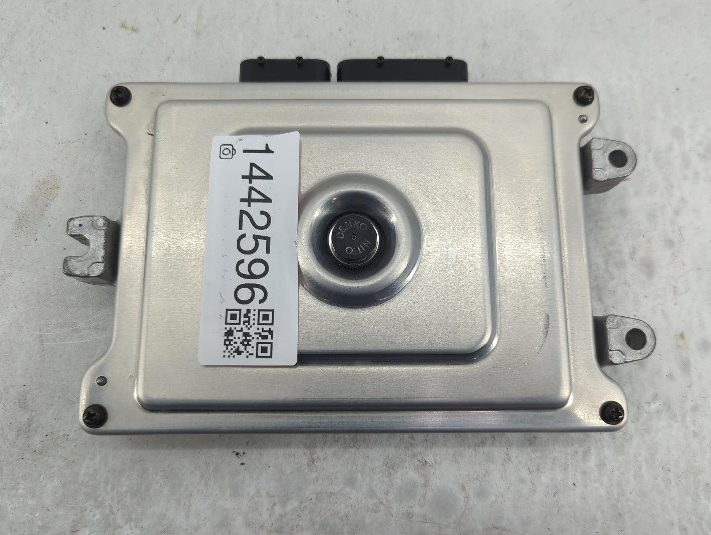 2020 Honda Crv PCM Engine Control Computer ECU ECM PCU OEM P/N:37820-5PA-974 Fits OEM Used Auto Parts - Oemusedautoparts1.co