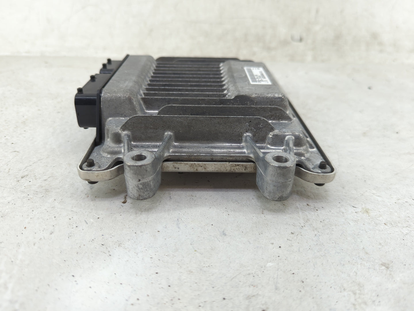 2020 Honda Crv PCM Engine Control Computer ECU ECM PCU OEM P/N:37820-5PA-953 Fits OEM Used Auto Parts - Oemusedautoparts1.co