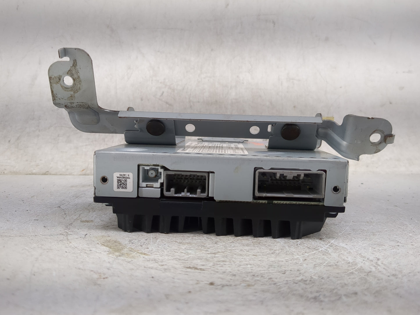 Honda Crv Radio Speaker Amplifier 39186-tla-a014-m1|gm-0068|tbtm140771wl - Oemusedautoparts1.com
