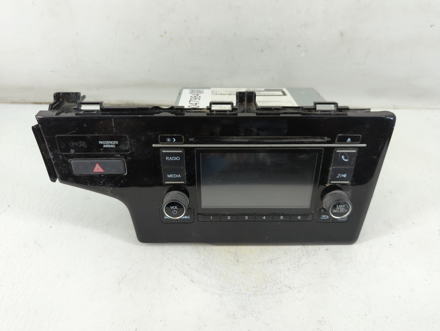 2020 Honda Fit Radio AM FM Cd Player Receiver Replacement P/N:39100-T5A-A011-M1 Fits OEM Used Auto Parts - Oemusedautoparts1