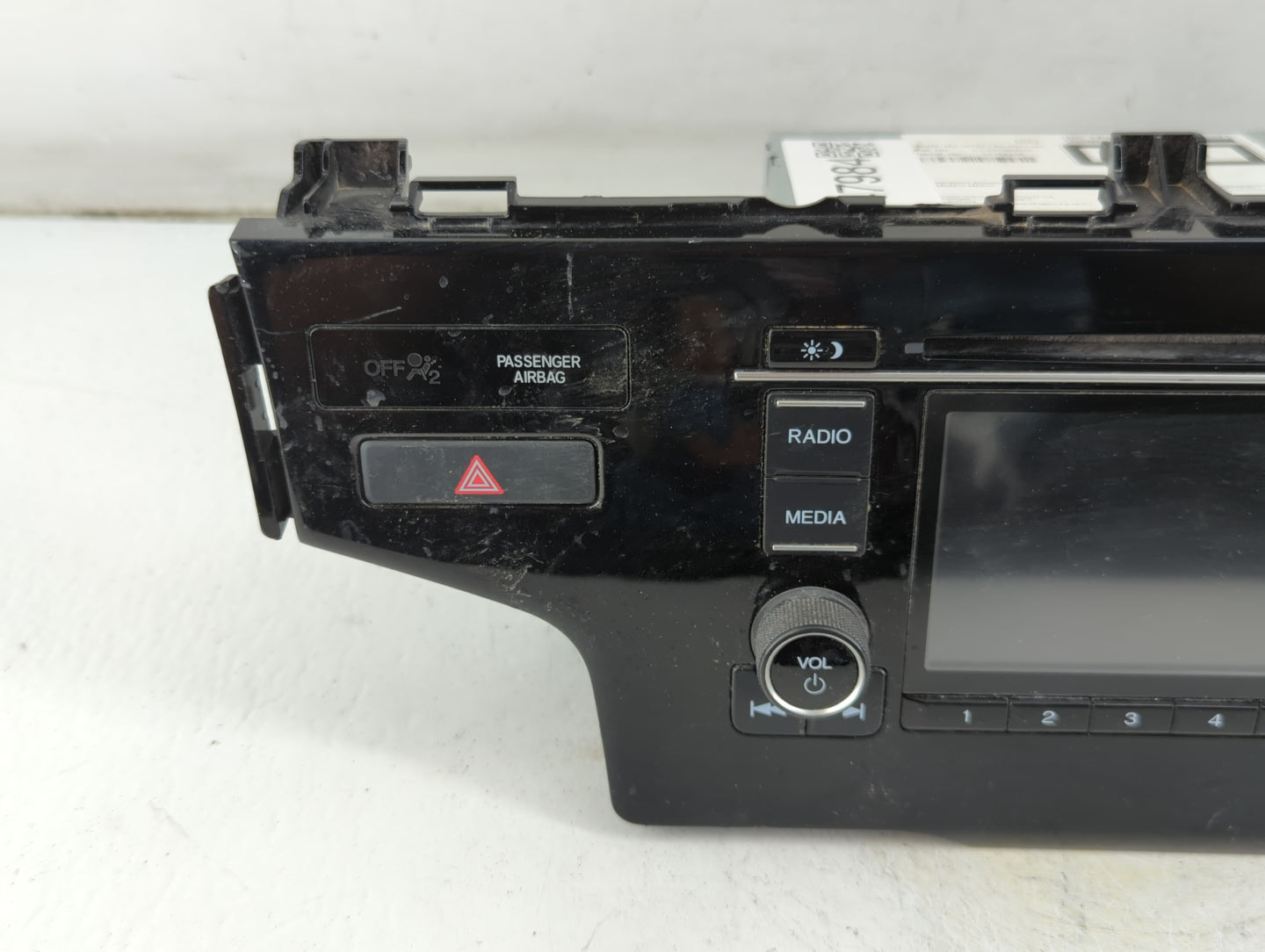 2020 Honda Fit Radio AM FM Cd Player Receiver Replacement P/N:39100-T5A-A011-M1 Fits OEM Used Auto Parts - Oemusedautoparts1