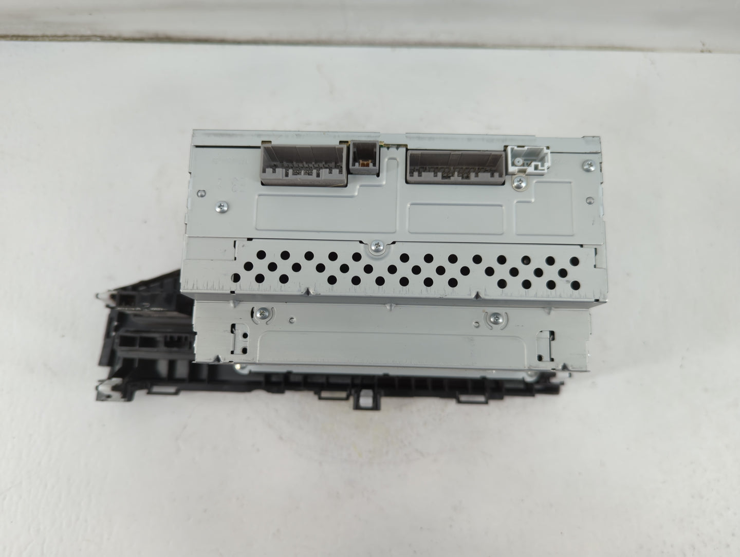 2020 Honda Fit Radio AM FM Cd Player Receiver Replacement P/N:39100-T5A-A011-M1 Fits OEM Used Auto Parts - Oemusedautoparts1