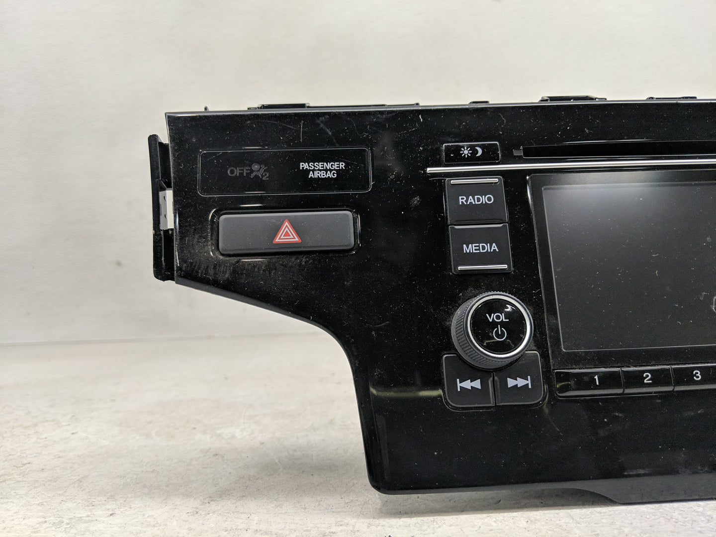 2020 Honda Fit Radio AM FM Cd Player Receiver Replacement P/N:39100-T5A-A011-M1 Fits OEM Used Auto Parts - Oemusedautoparts1