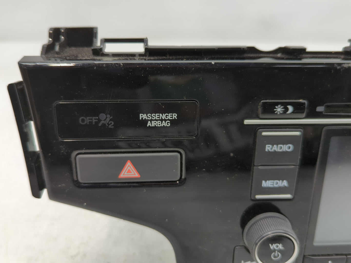 2020-2020 Honda Fit Am Fm Cd Player Radio Receiver - Oemusedautoparts1.com