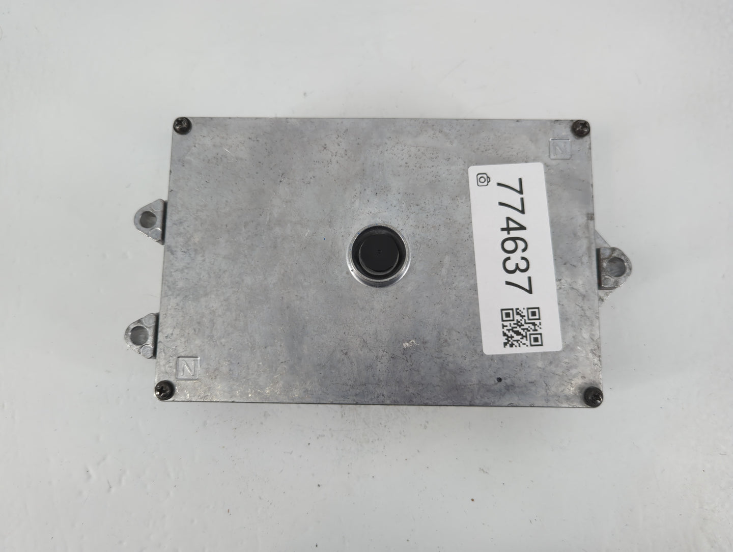 2020 Honda Fit PCM Engine Control Computer ECU ECM PCU OEM P/N:K364-105724 37820-5R7-AN1 Fits OEM Used Auto Parts - Oemuseda