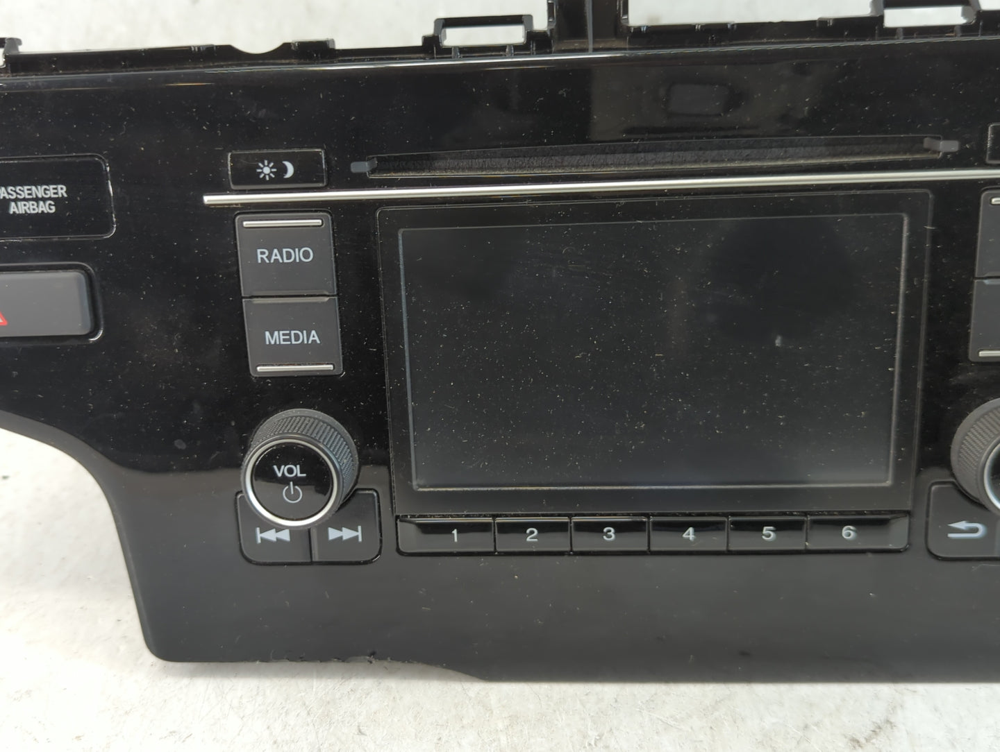 2020 Honda Fit Radio AM FM Cd Player Receiver Replacement P/N:39100-T5A-A011-M1 Fits OEM Used Auto Parts - Oemusedautoparts1
