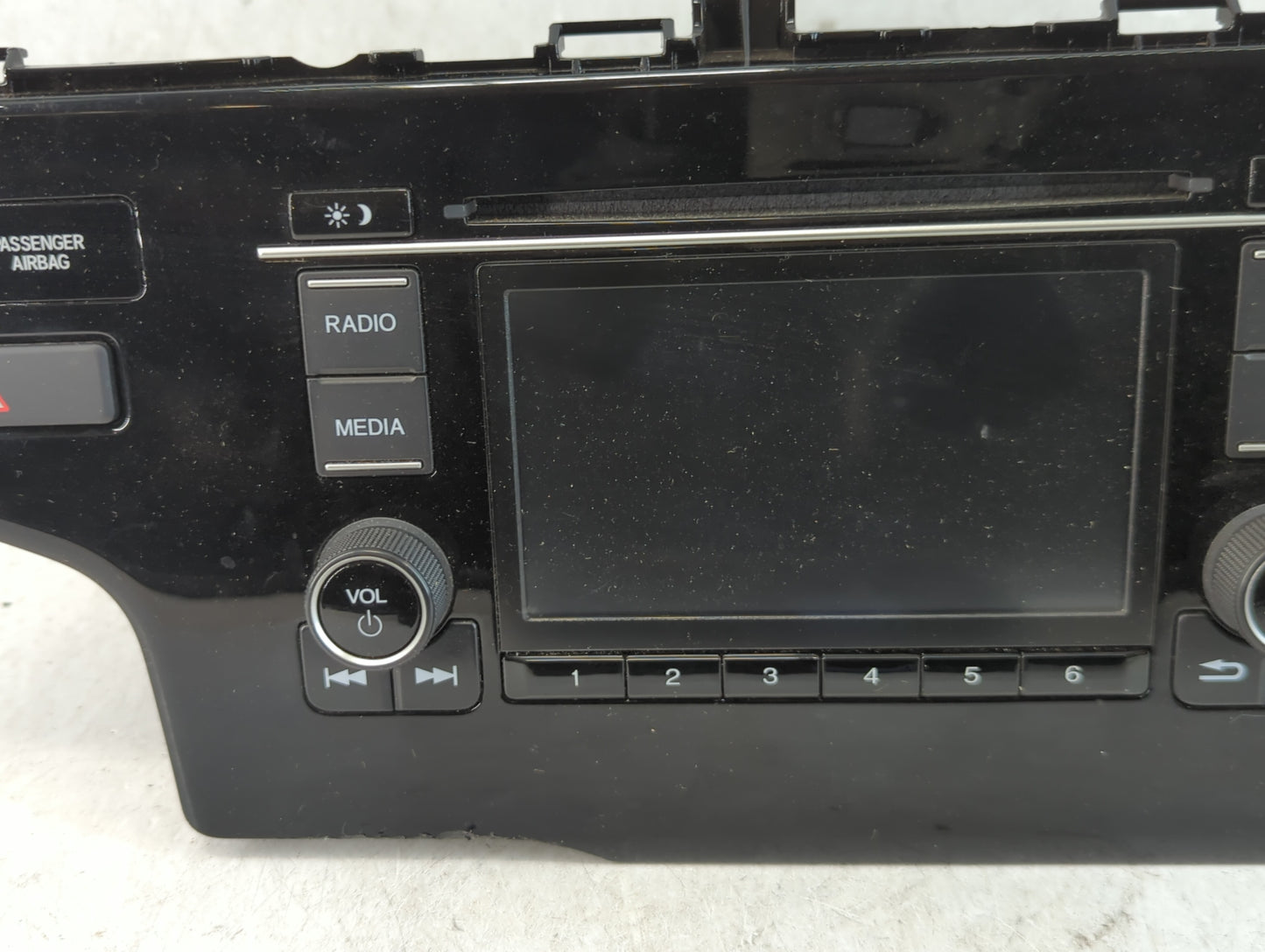 2020 Honda Fit Radio AM FM Cd Player Receiver Replacement P/N:39100-T5A-A011-M1 Fits OEM Used Auto Parts - Oemusedautoparts1