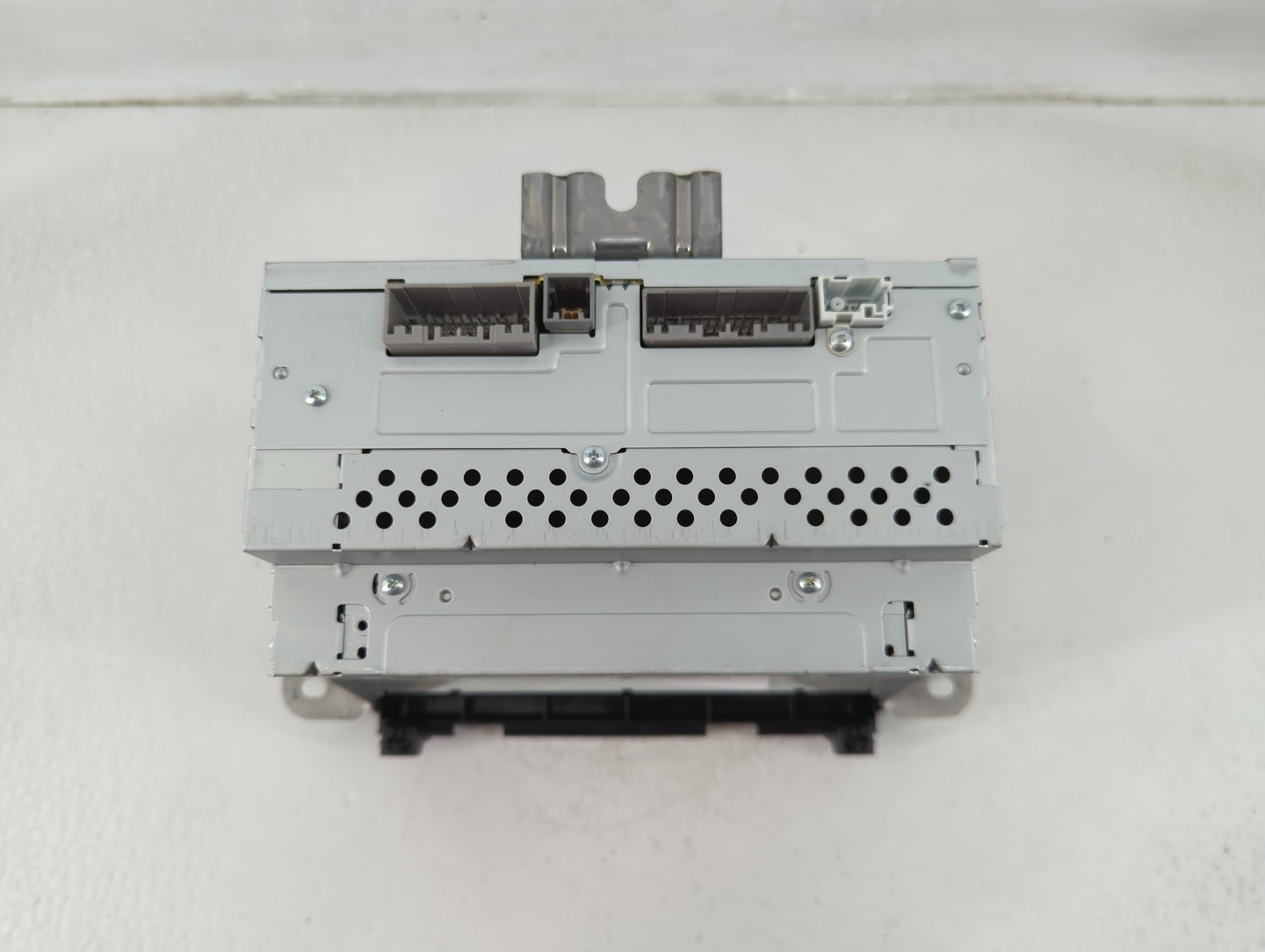 2019-2022 Honda Hr-V Radio AM FM Cd Player Receiver Replacement P/N:39100-T7W-A911-M1 Fits Fits 2019 2020 2021 2022 OEM Used