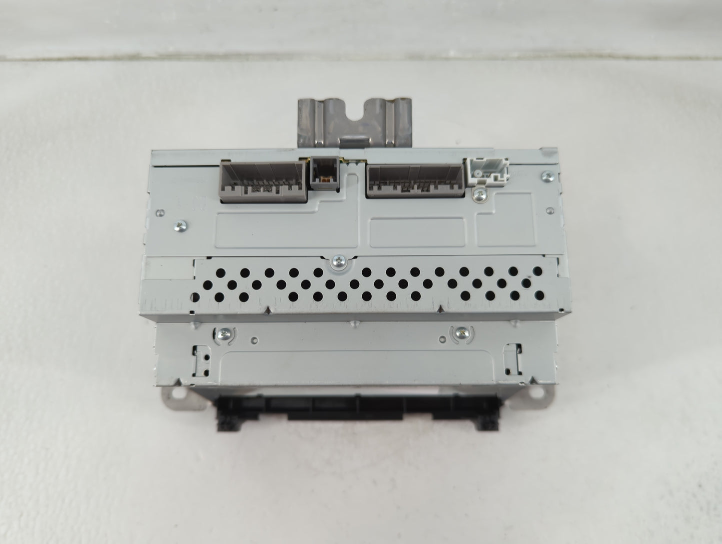 2019-2022 Honda Hr-V Radio AM FM Cd Player Receiver Replacement P/N:39100-T7W-A911-M1 Fits Fits 2019 2020 2021 2022 OEM Used
