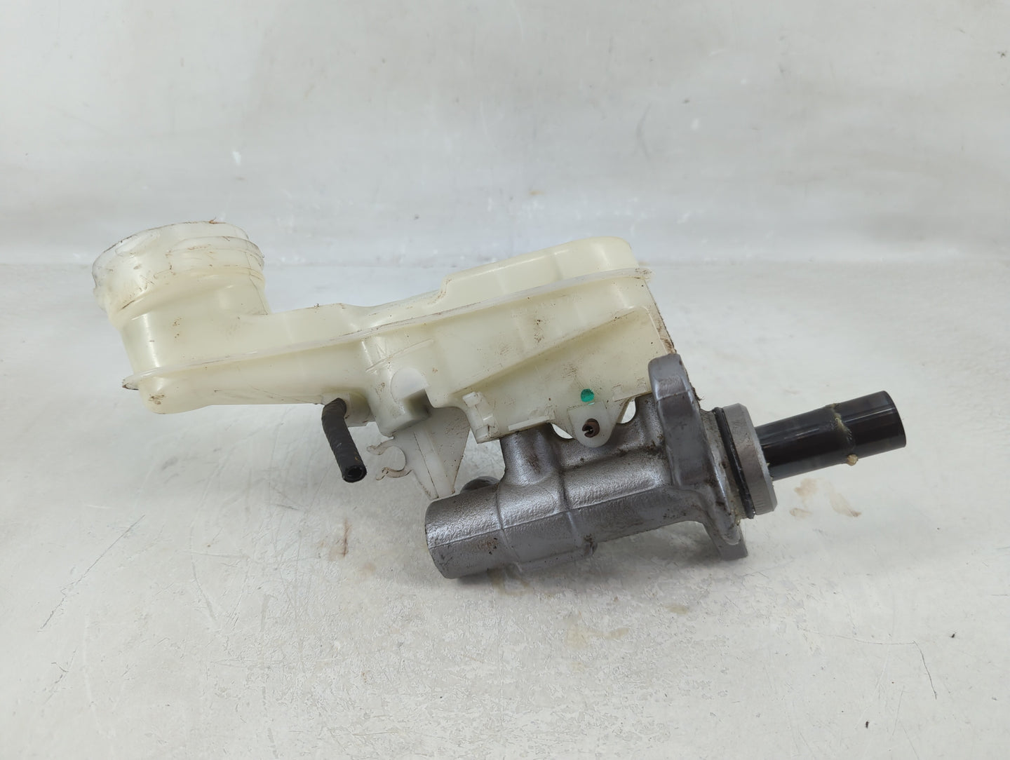 2016-2022 Honda Hr-v Brake Master Cylinder - Oemusedautoparts1.com