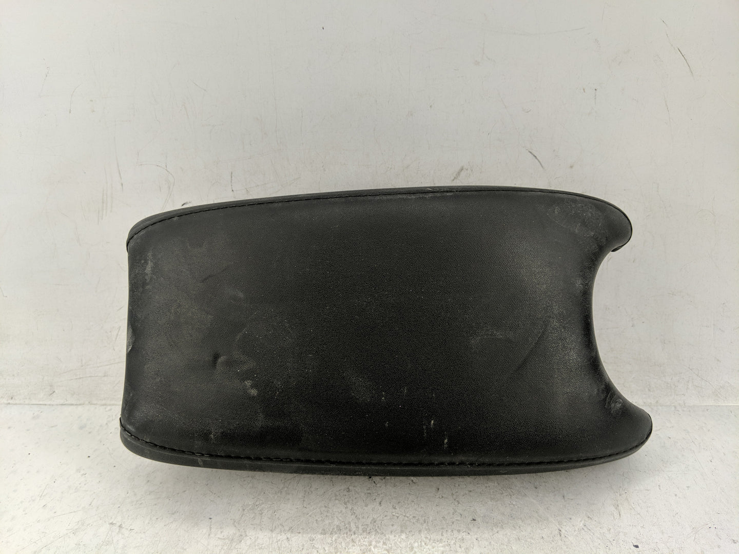 2020 Honda Hr-V Center Console Armrest Cover Lid Fits OEM Used Auto Parts - Oemusedautoparts1.com