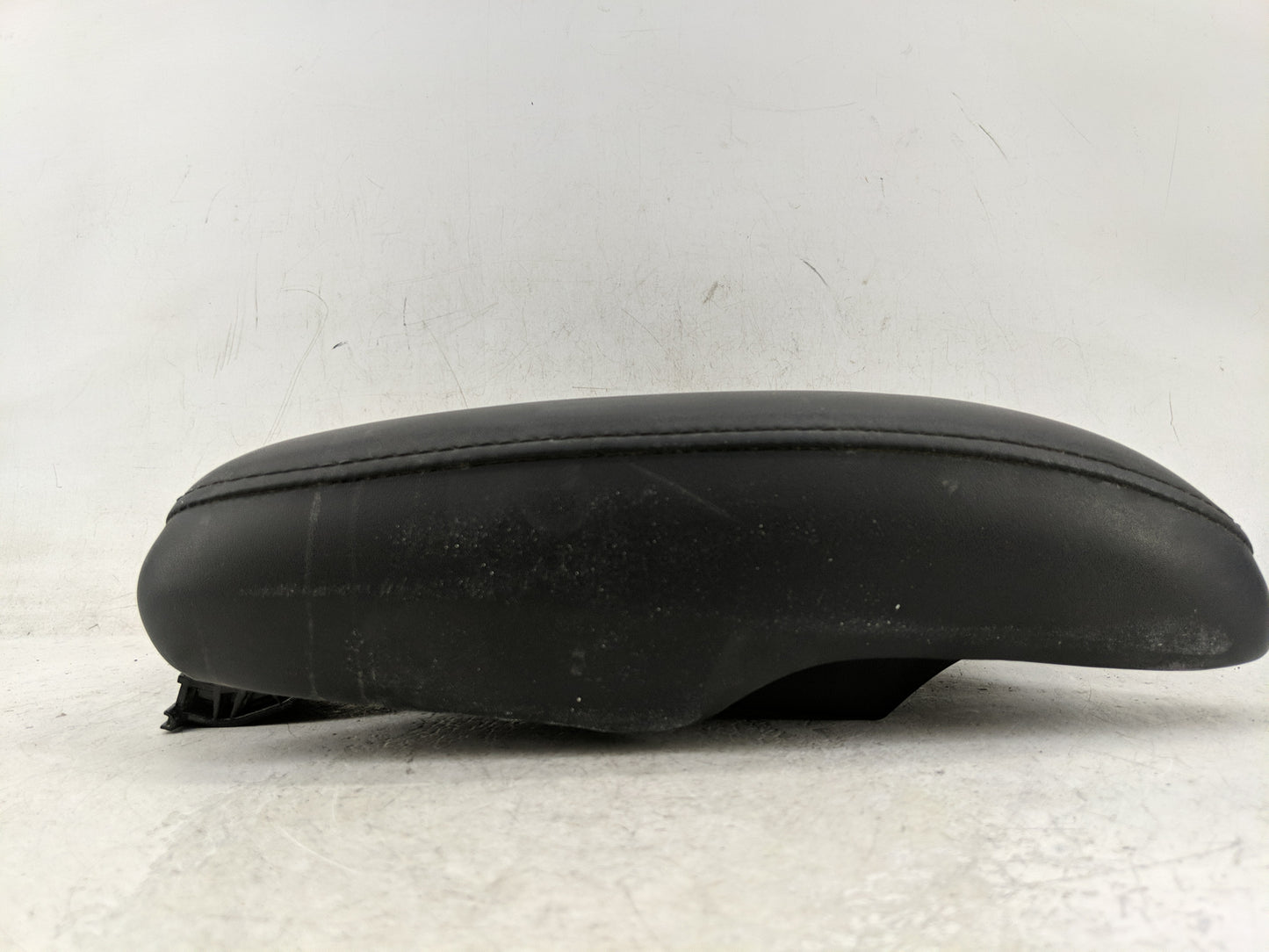 2020 Honda Hr-V Center Console Armrest Cover Lid Fits OEM Used Auto Parts - Oemusedautoparts1.com