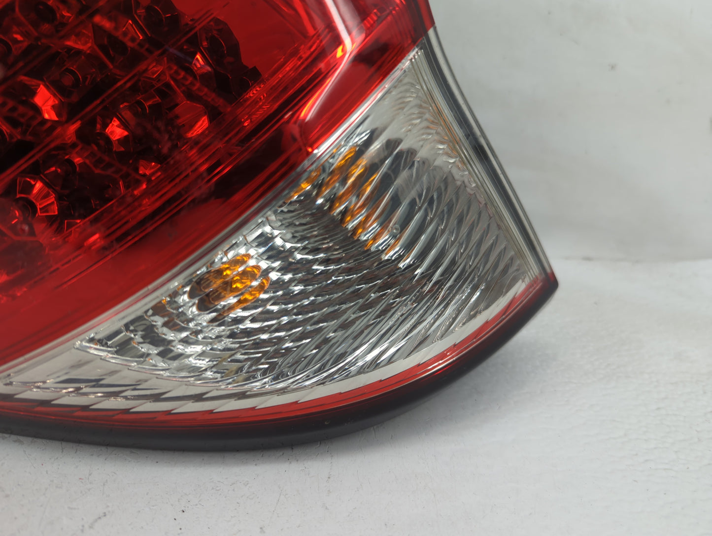 2019-2022 Honda Hr-V Tail Light Assembly Driver Left OEM P/N:220-18335 Fits Fits 2019 2020 2021 2022 OEM Used Auto Parts - O