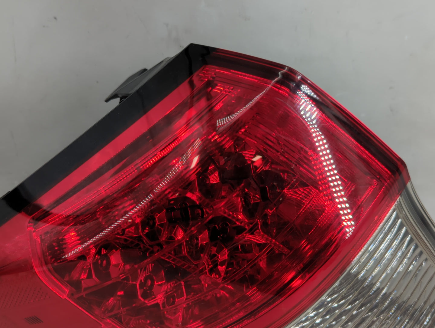 2019-2022 Honda Hr-V Tail Light Assembly Driver Left OEM Fits Fits 2019 2020 2021 2022 OEM Used Auto Parts - Oemusedautopart