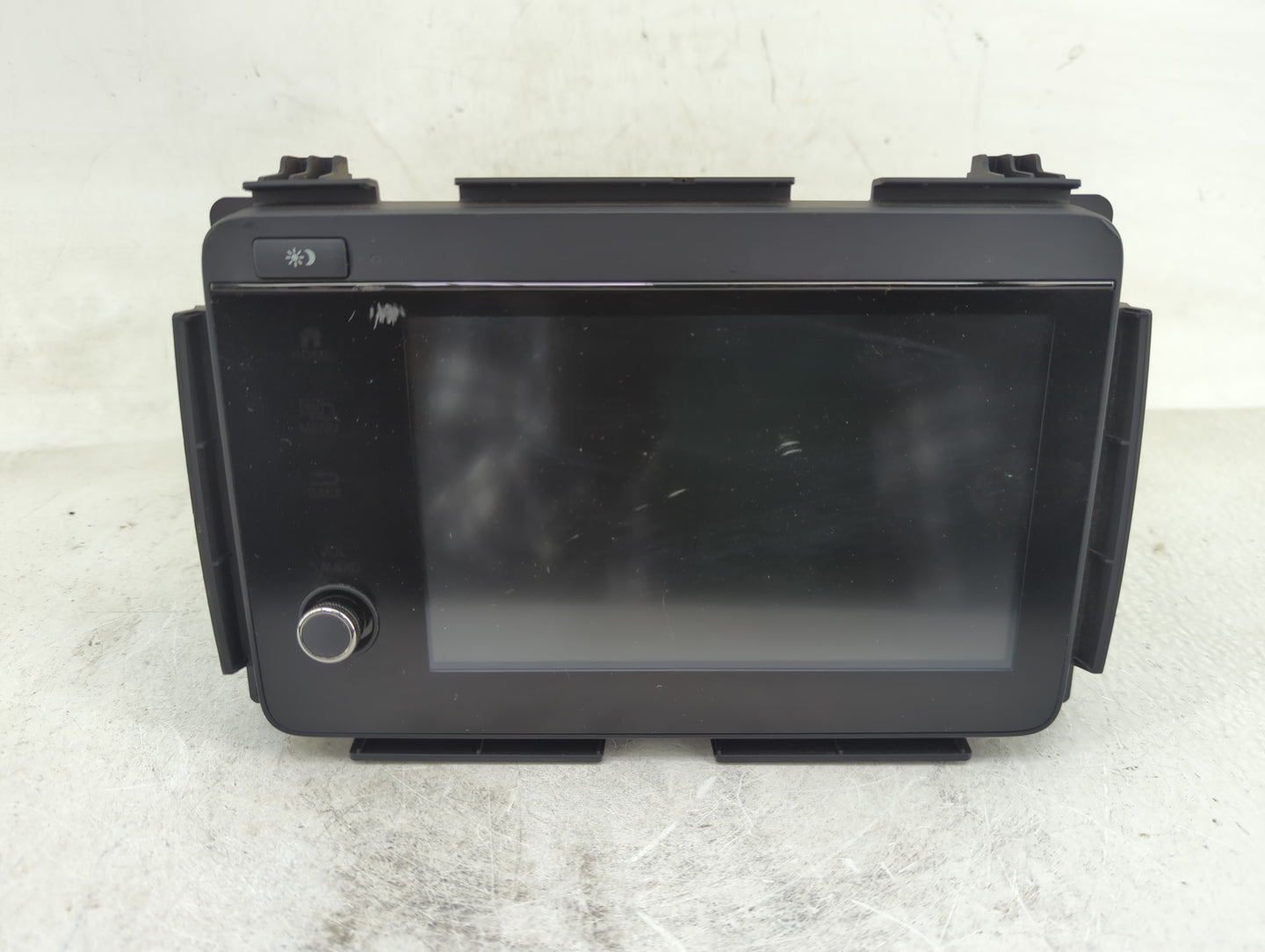2019-2022 Honda Hr-V Radio AM FM Cd Player Receiver Replacement P/N:39100-T7A-A11-M1 Fits Fits 2019 2020 2021 2022 OEM Used 