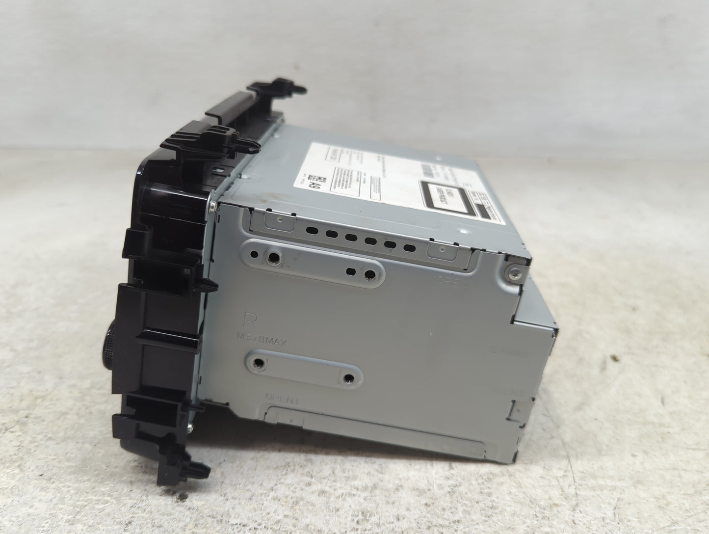 2019-2022 Honda Hr-V Radio AM FM Cd Player Receiver Replacement P/N:39100-T7W-A911-M1 Fits Fits 2019 2020 2021 2022 OEM Used