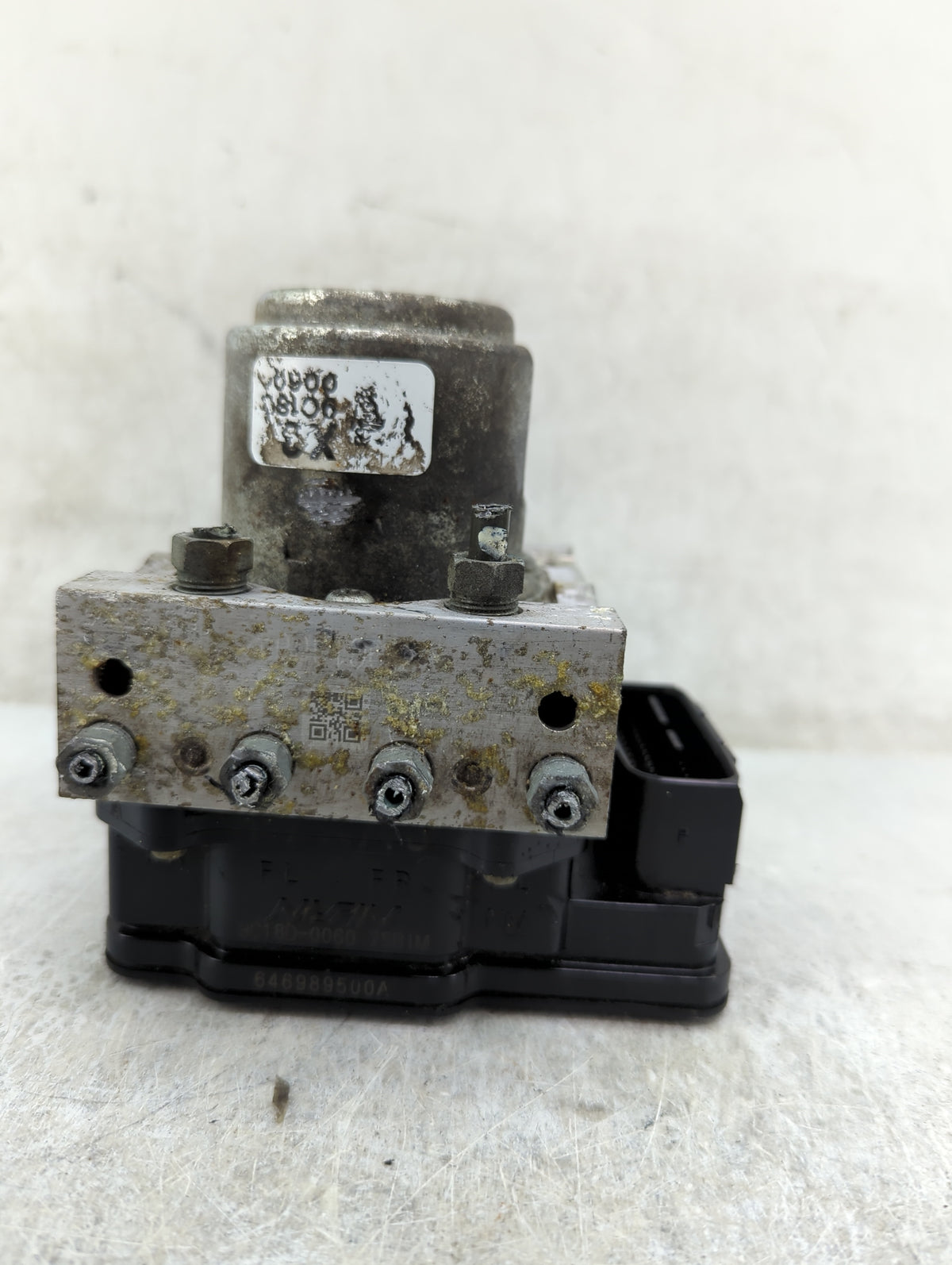 2019-2022 Honda Hr-V Anti-Lock Brake ABS Pump Module Actuator OEM P/N:646989500A Fits Fits 2019 2020 2021 2022 OEM Used Auto