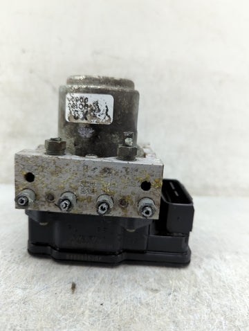 2019-2022 Honda Hr-V Anti-Lock Brake ABS Pump Module Actuator OEM P/N:646989500A Fits Fits 2019 2020 2021 2022 OEM Used Auto