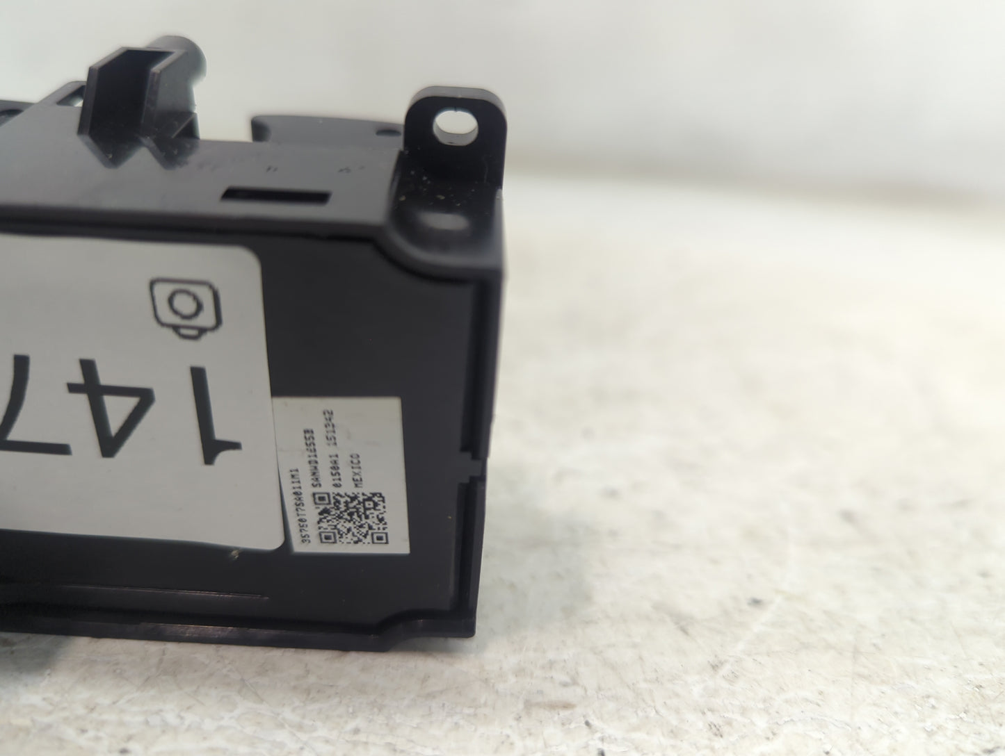 2016-2022 Honda Hr-V Master Power Window Switch Replacement Driver Side Left P/N:35750T7SA411M3 Fits OEM Used Auto Parts - O