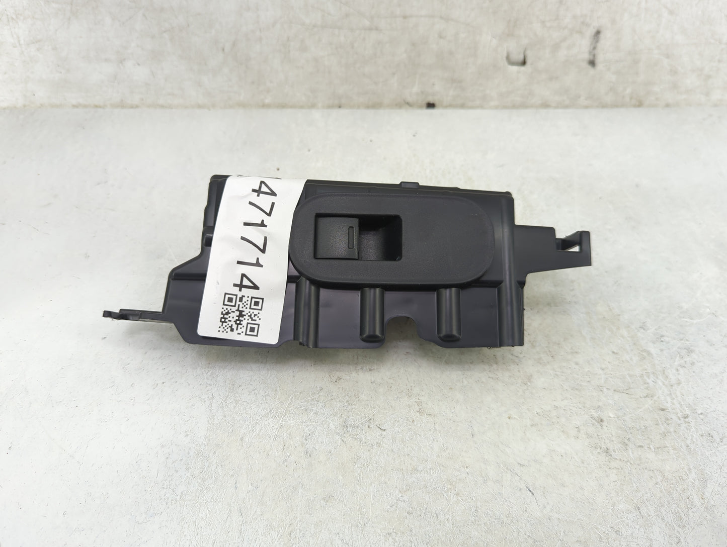 2020 Honda Hr-v Passenger Right Power Window Switch - Oemusedautoparts1.com