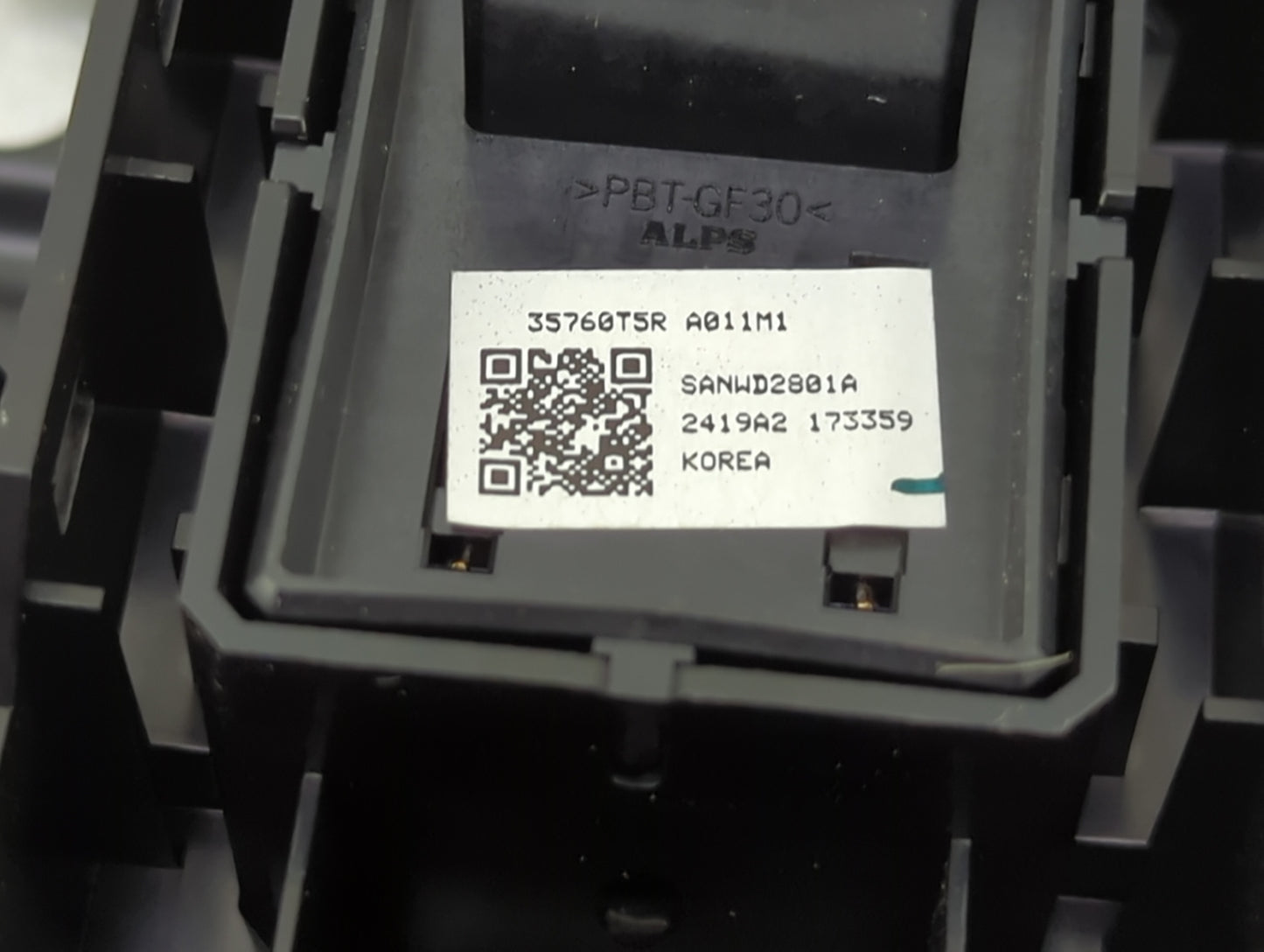 2020 Honda Hr-v Passenger Right Power Window Switch - Oemusedautoparts1.com
