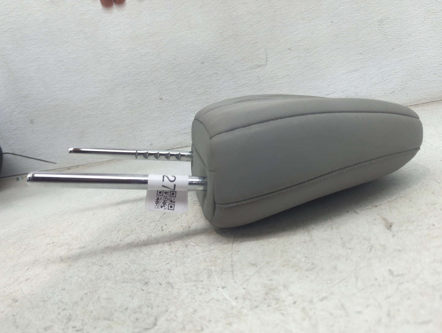 2020 Honda Hr-v Headrest Head Rest Front Driver Seat Gray - Oemusedautoparts1.com