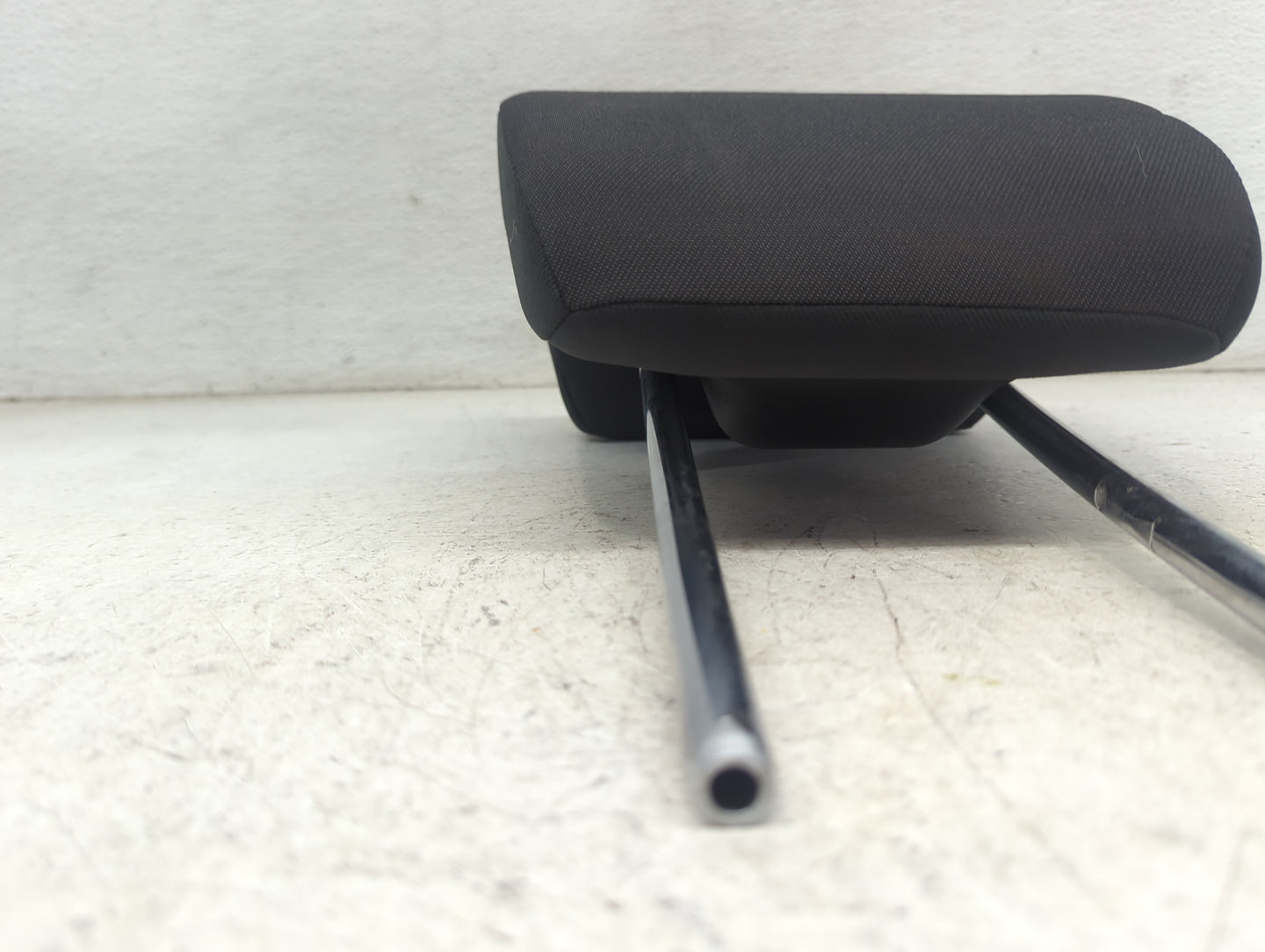 2020 Honda Hr-V Headrest Head Rest Rear Seat Fits OEM Used Auto Parts - Oemusedautoparts1.com
