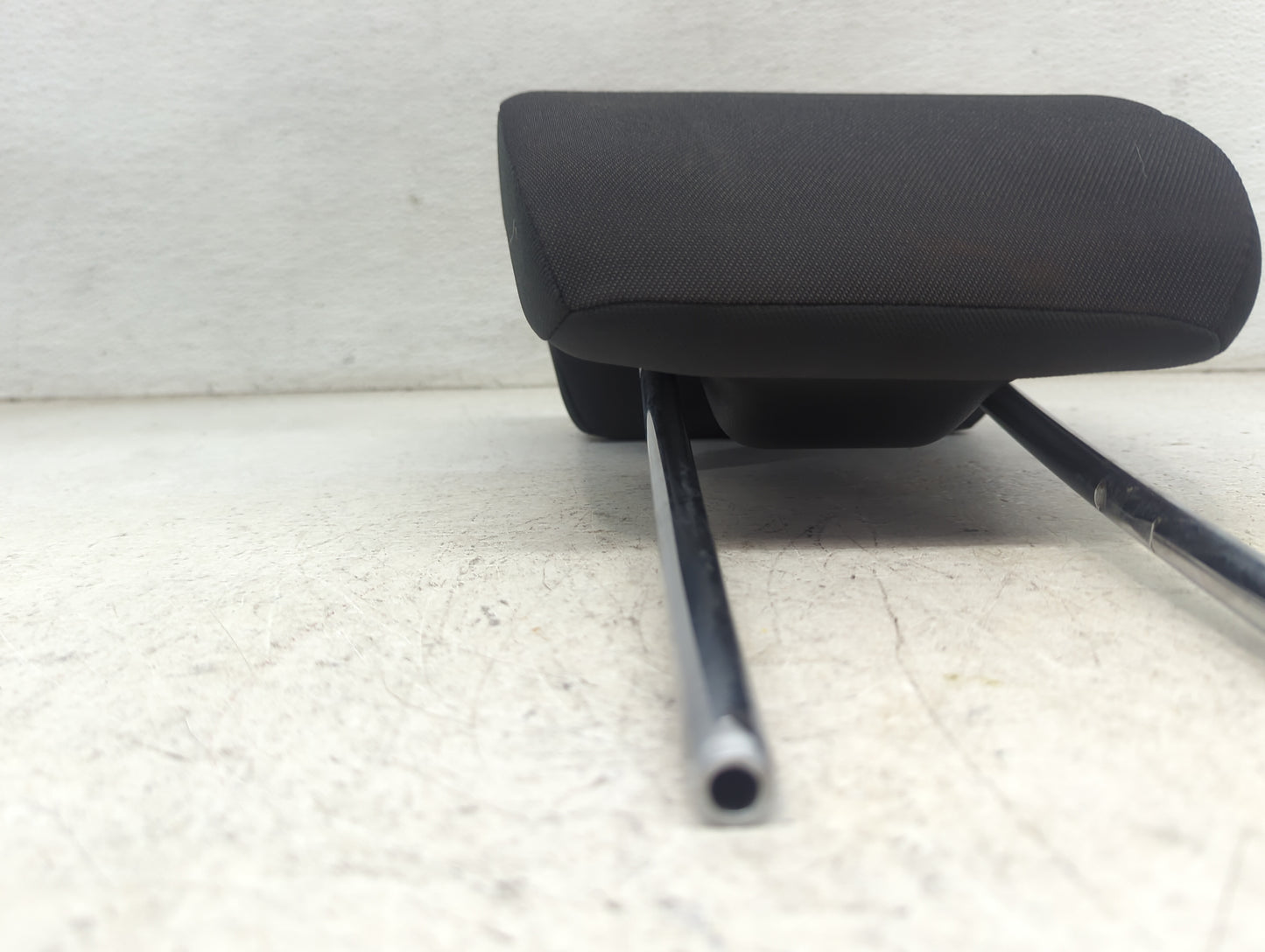 2020 Honda Hr-V Headrest Head Rest Rear Seat Fits OEM Used Auto Parts - Oemusedautoparts1.com