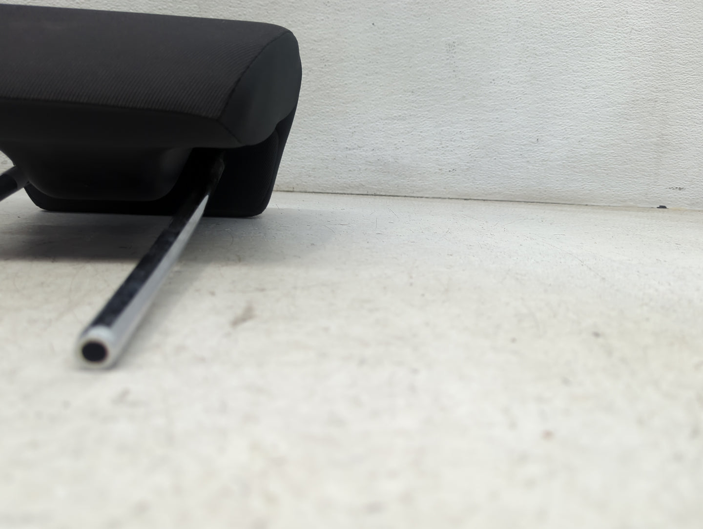 2020 Honda Hr-v Headrest Head Rest Front Driver Seat Black - Oemusedautoparts1.com
