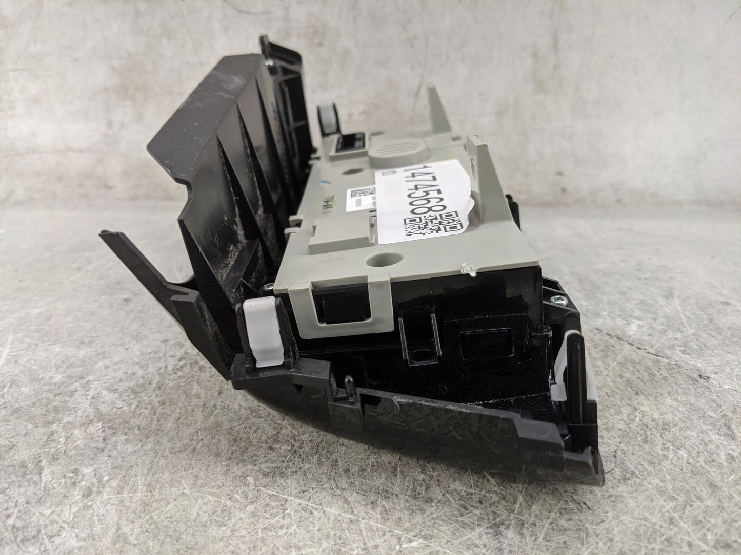 2016-2022 Honda Hr-V Climate Control Module Temperature AC/Heater Replacement P/N:T7W-A8 Fits OEM Used Auto Parts - Oemuseda