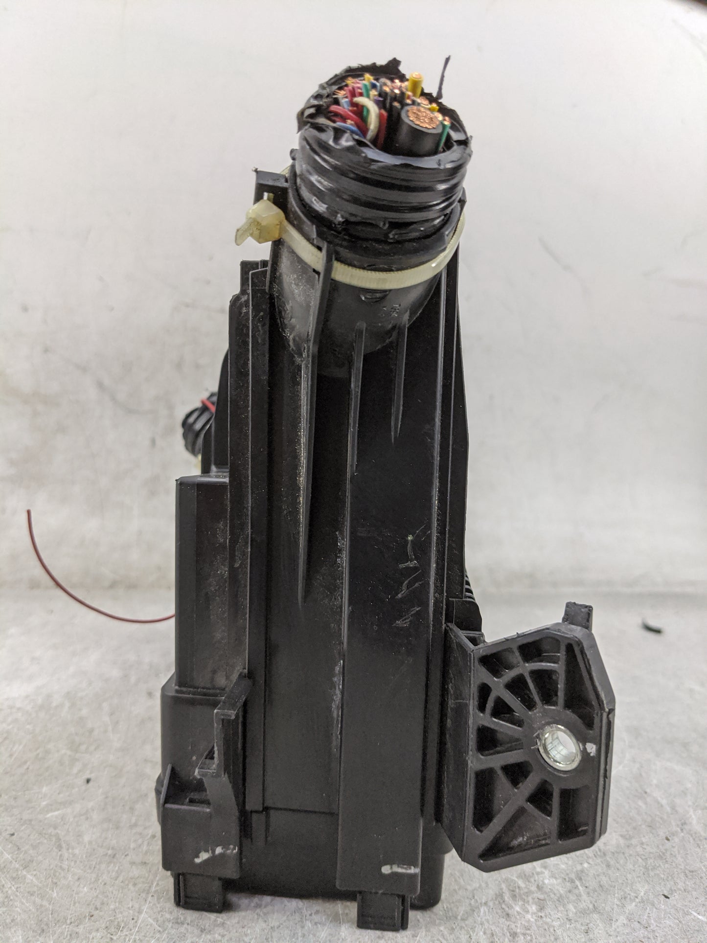 2020-2022 Honda Hr-V Fusebox Fuse Box Panel Relay Module Fits Fits 2020 2021 2022 OEM Used Auto Parts - Oemusedautoparts1.co
