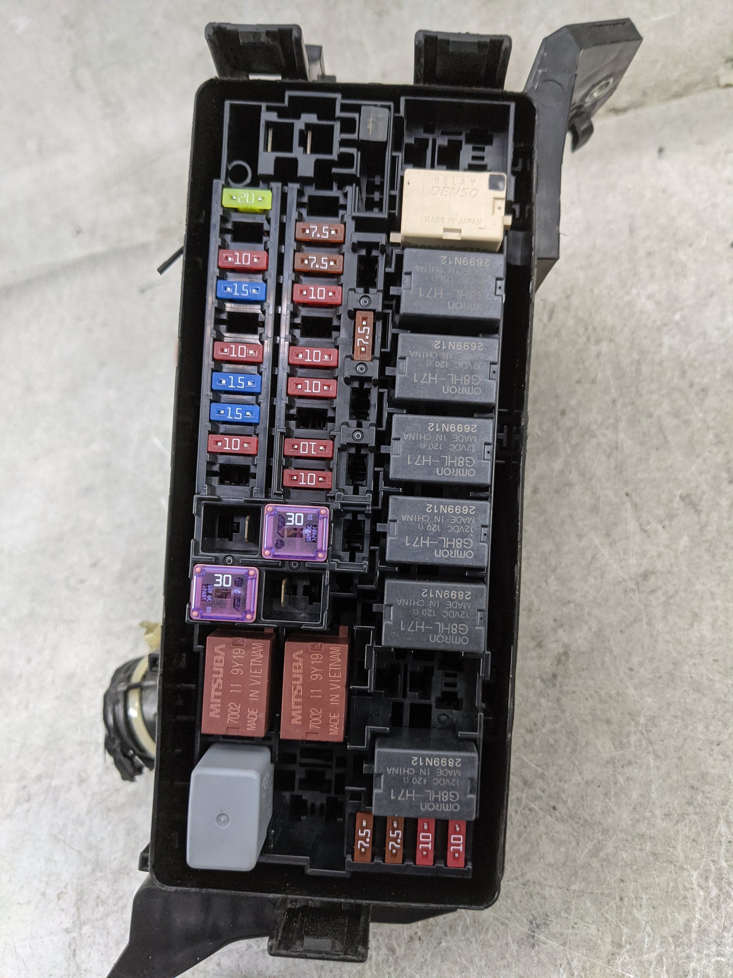 2020-2022 Honda Hr-V Fusebox Fuse Box Panel Relay Module Fits Fits 2020 2021 2022 OEM Used Auto Parts - Oemusedautoparts1.co