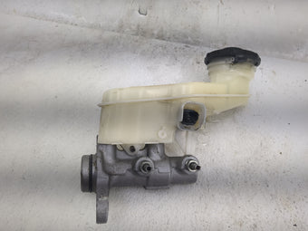 compare product 2020 Honda Hr-v Brake Master Cylinder