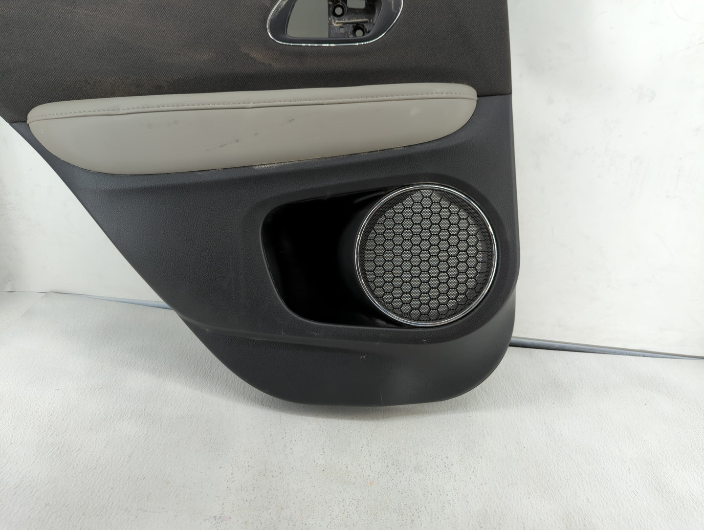 2020 Honda Hr-v Rear Left Driver Interior Door Panel Trim Dark Grey - Oemusedautoparts1.com